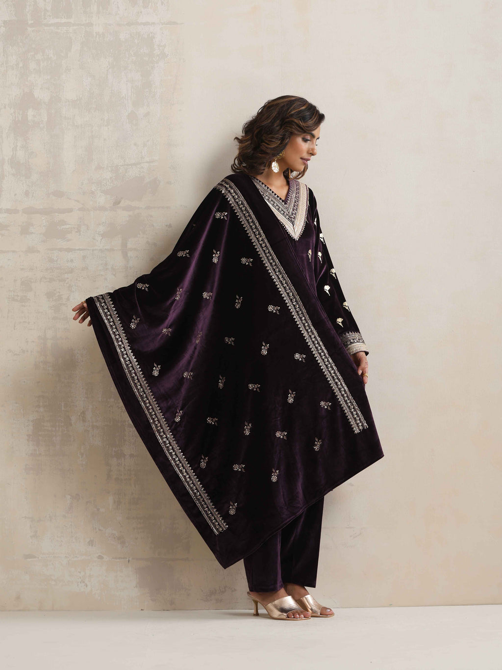 trueBrowns Wine Velvet Floral Embroidered Kurta Pant Dupatta Set | Grocsy