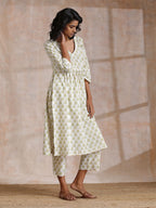 trueBrowns Green Buta On Off White Block Print Cotton Slit Gathered Kurta Set | Grocsy