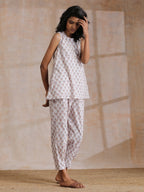trueBrowns White With Grey Buta Block Print Cotton Sleeveless Co-Ord Set | Grocsy