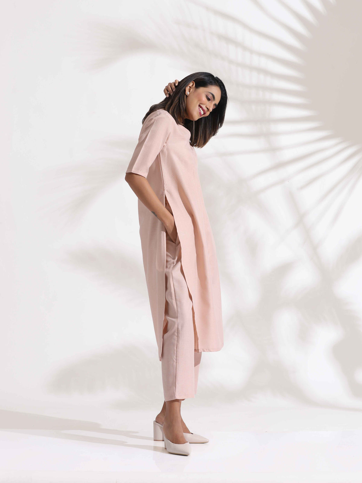 trueBrowns Light Pink Slub Kurta Set | Grocsy