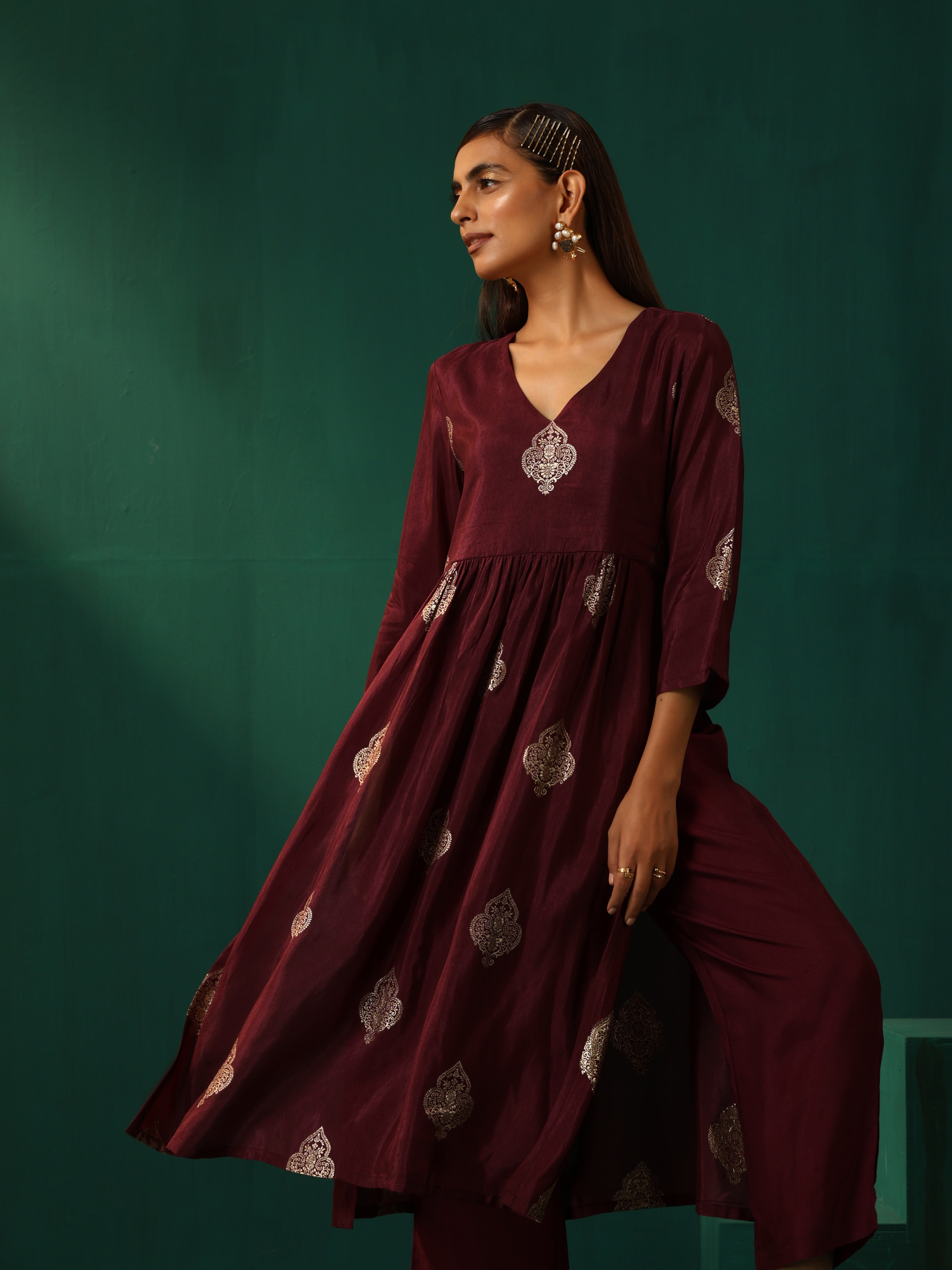 trueBrowns Wine Geometric Viscose Silk High Slit Kurta Pant Set | Grocsy