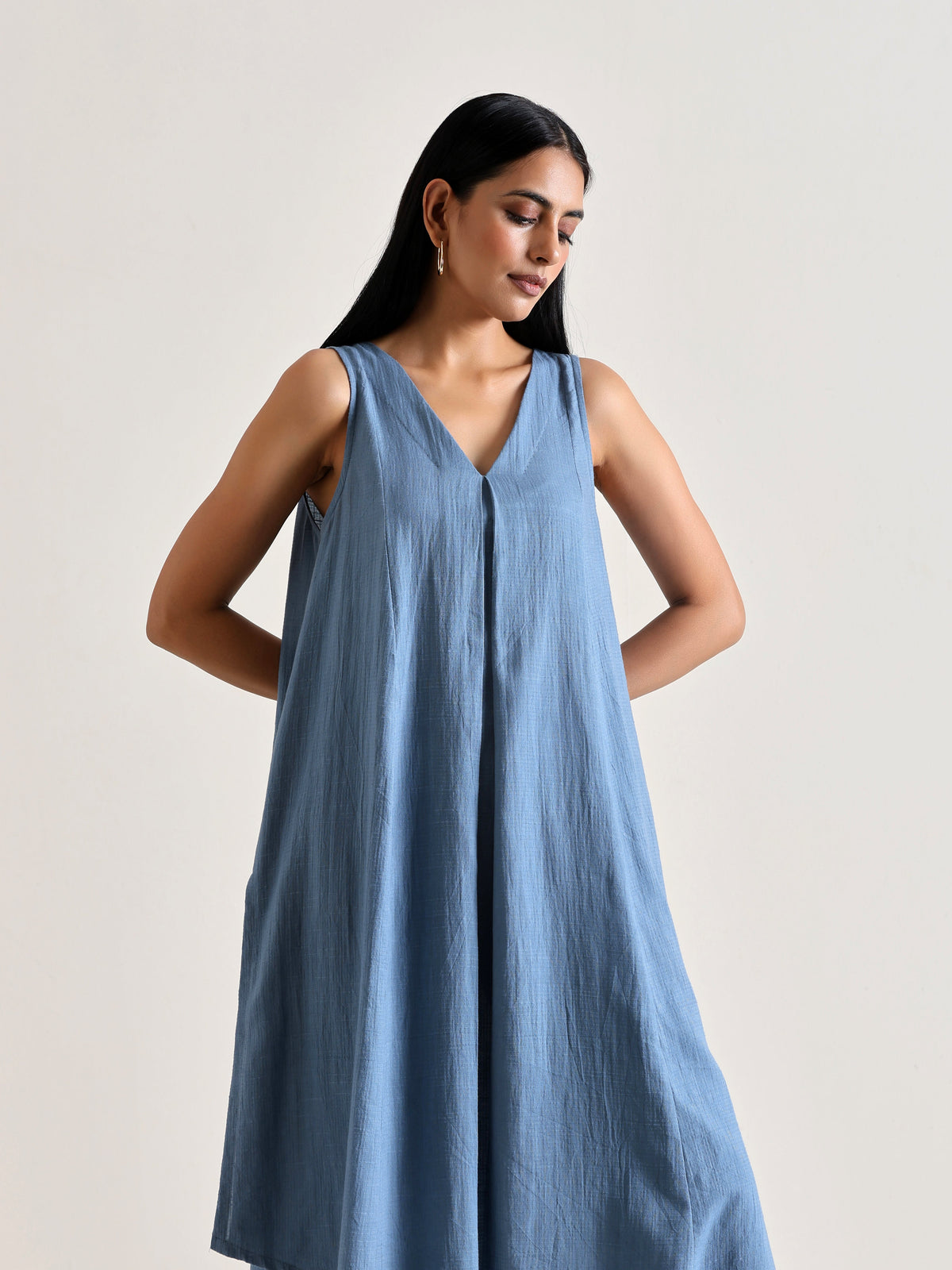 trueBrowns Light Blue Sleeveless Flared Kurta Pant Set | Grocsy