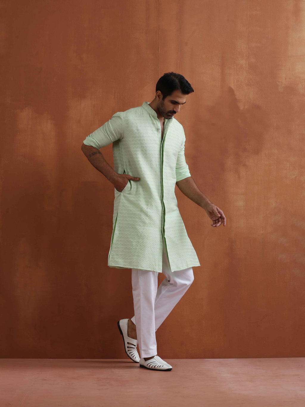 trueBrowns Men's Green Sequin Chanderi Kurta | Grocsy