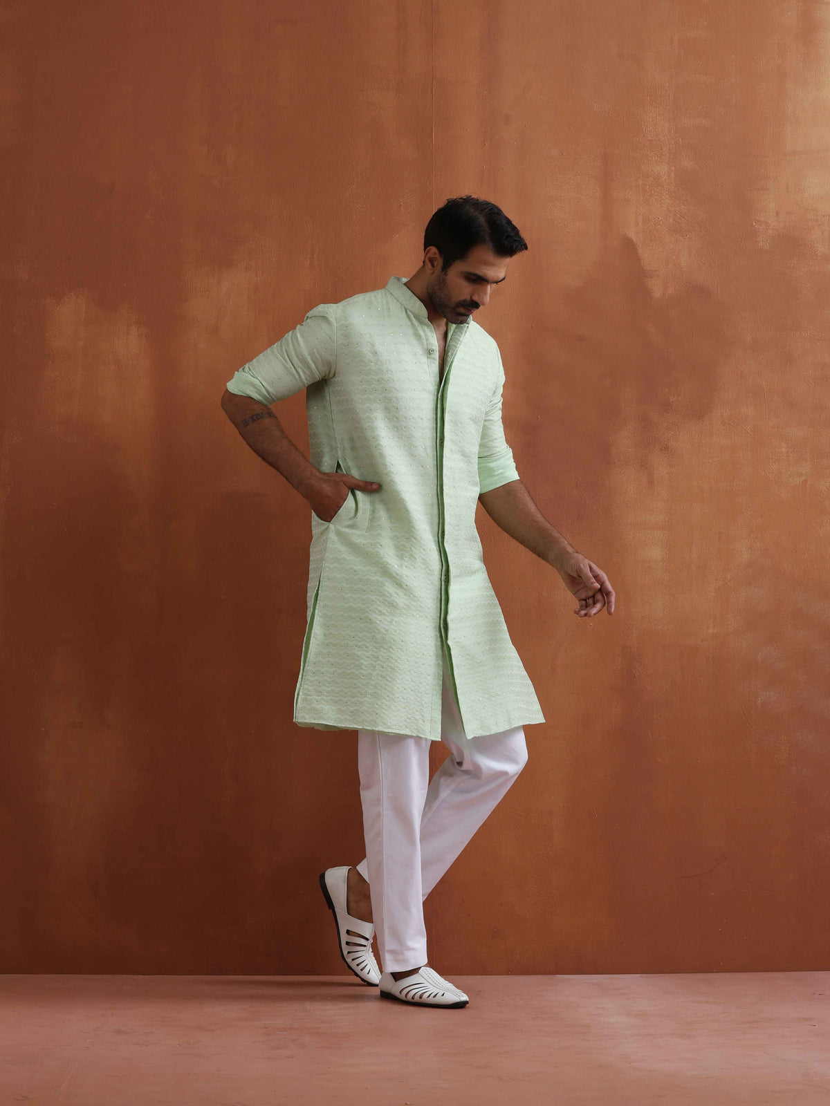 trueBrowns Men's Green Sequin Chanderi Kurta | Grocsy