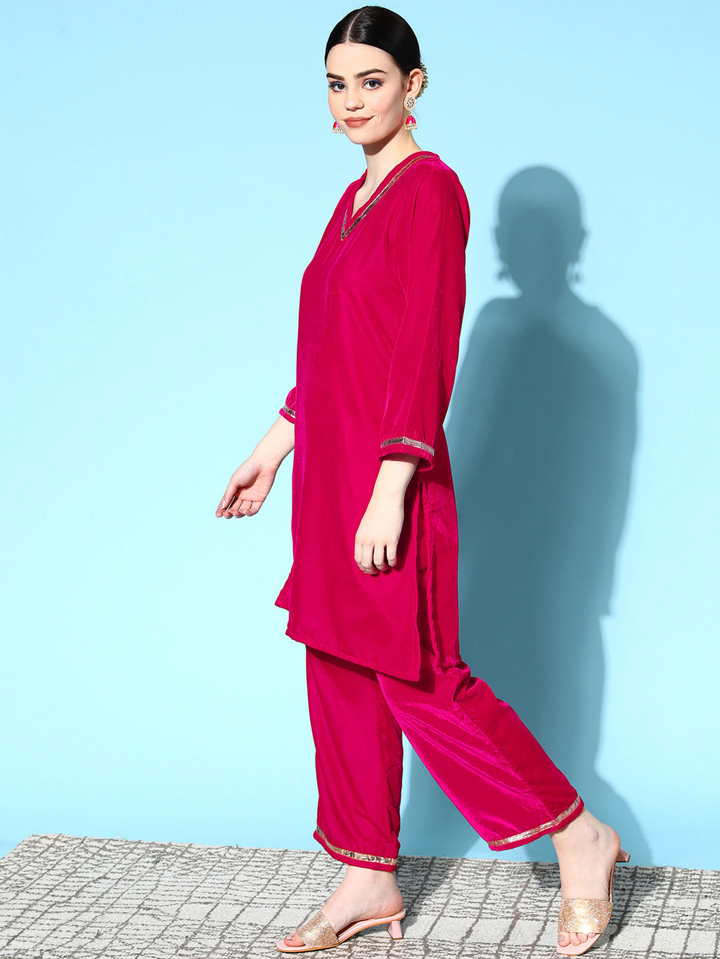 InWeave Women's Fuschia Velvet Kurta Set With Grey Gold Georgette Dupatta | Grocsy