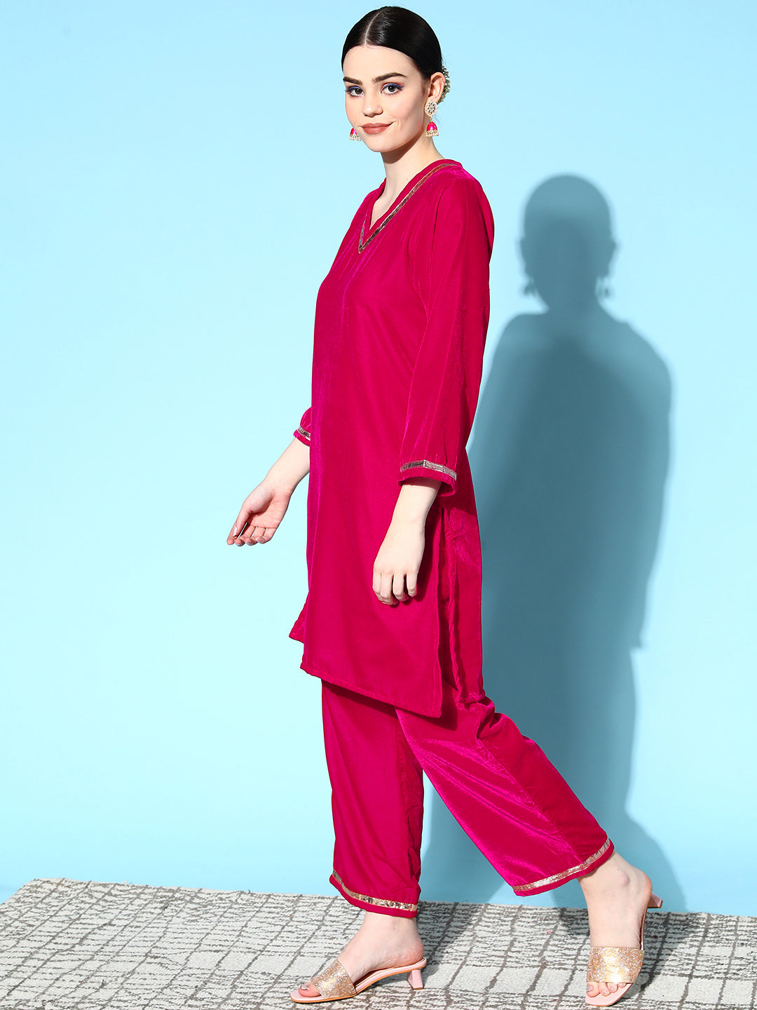 InWeave Women's Fuschia Velvet Kurta Set With Grey Gold Georgette Dupatta | Grocsy