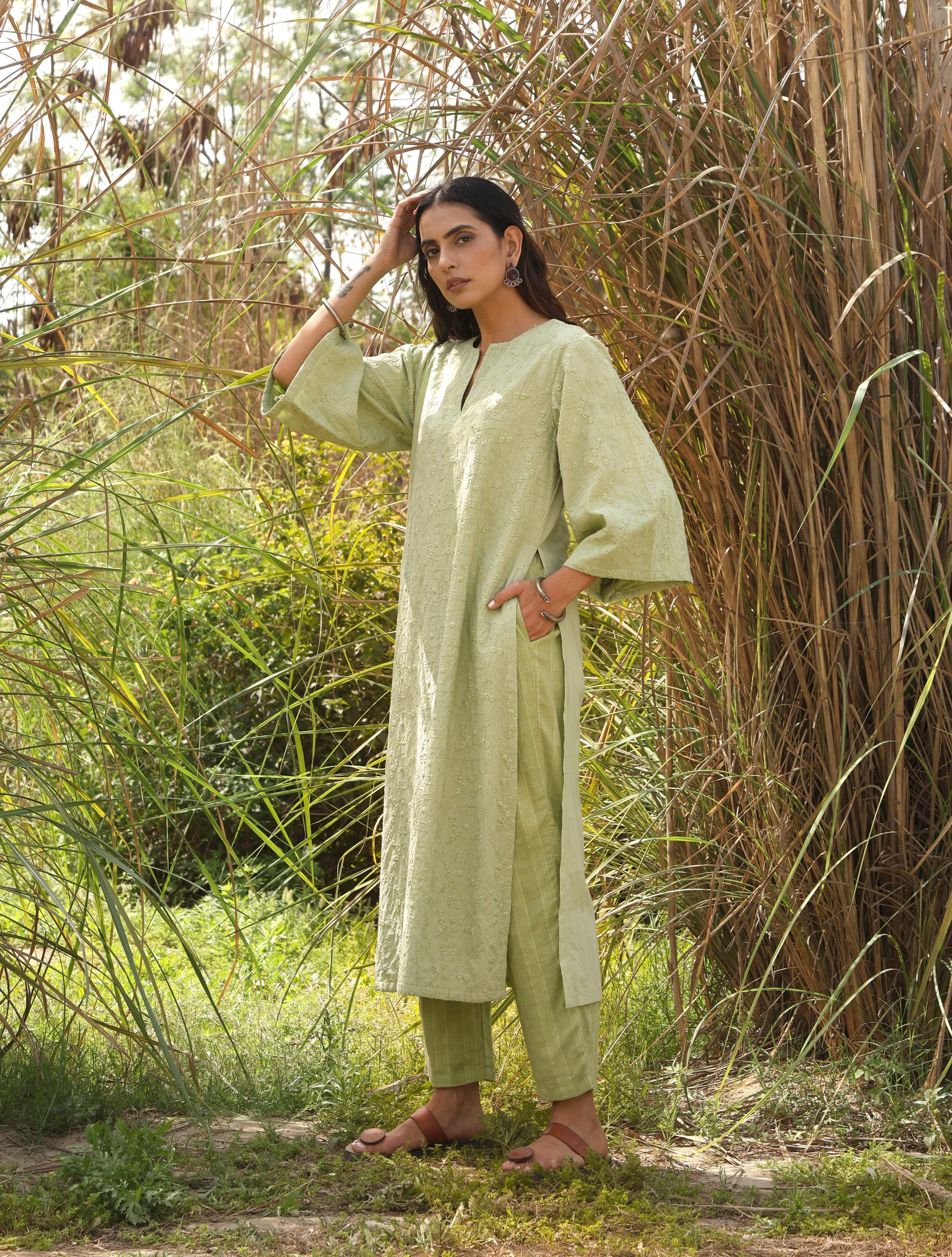 trueBrowns Green Cotton Embroidered Kurta Set | Grocsy