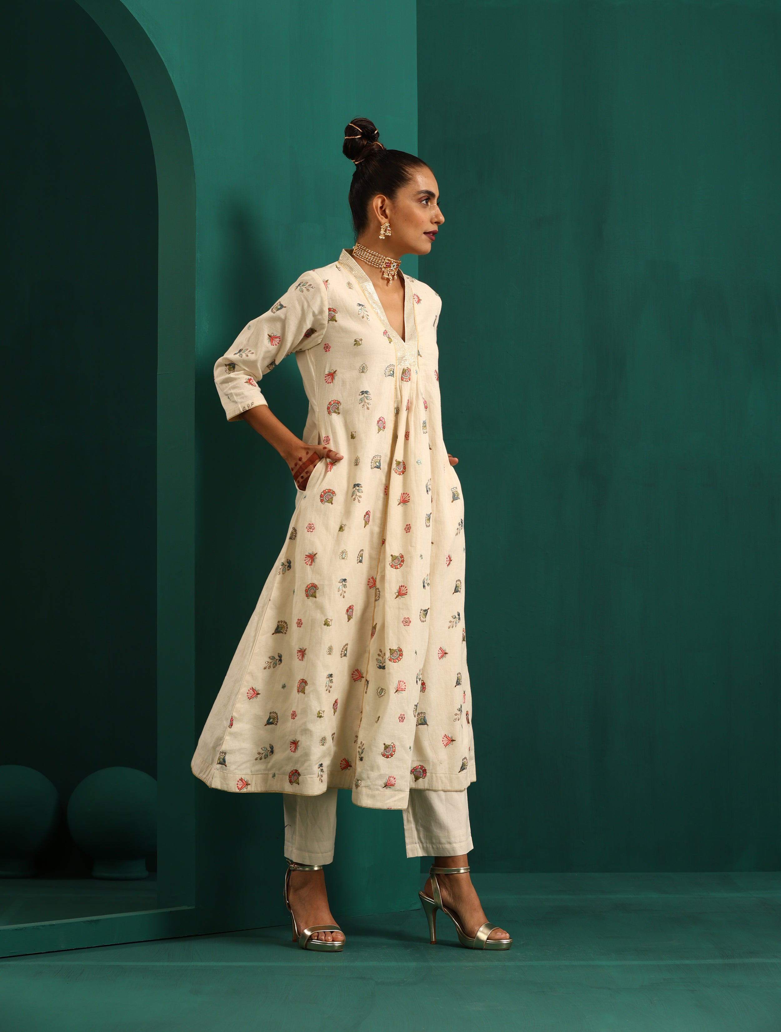 trueBrowns Ivory Multi Color Floral Cotton Front Gathered Kurta Pant Set | Grocsy