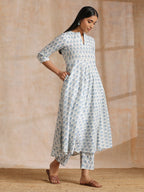 trueBrowns White With Blue Green Buta Print Cotton Flared Kurta Pant Set | Grocsy