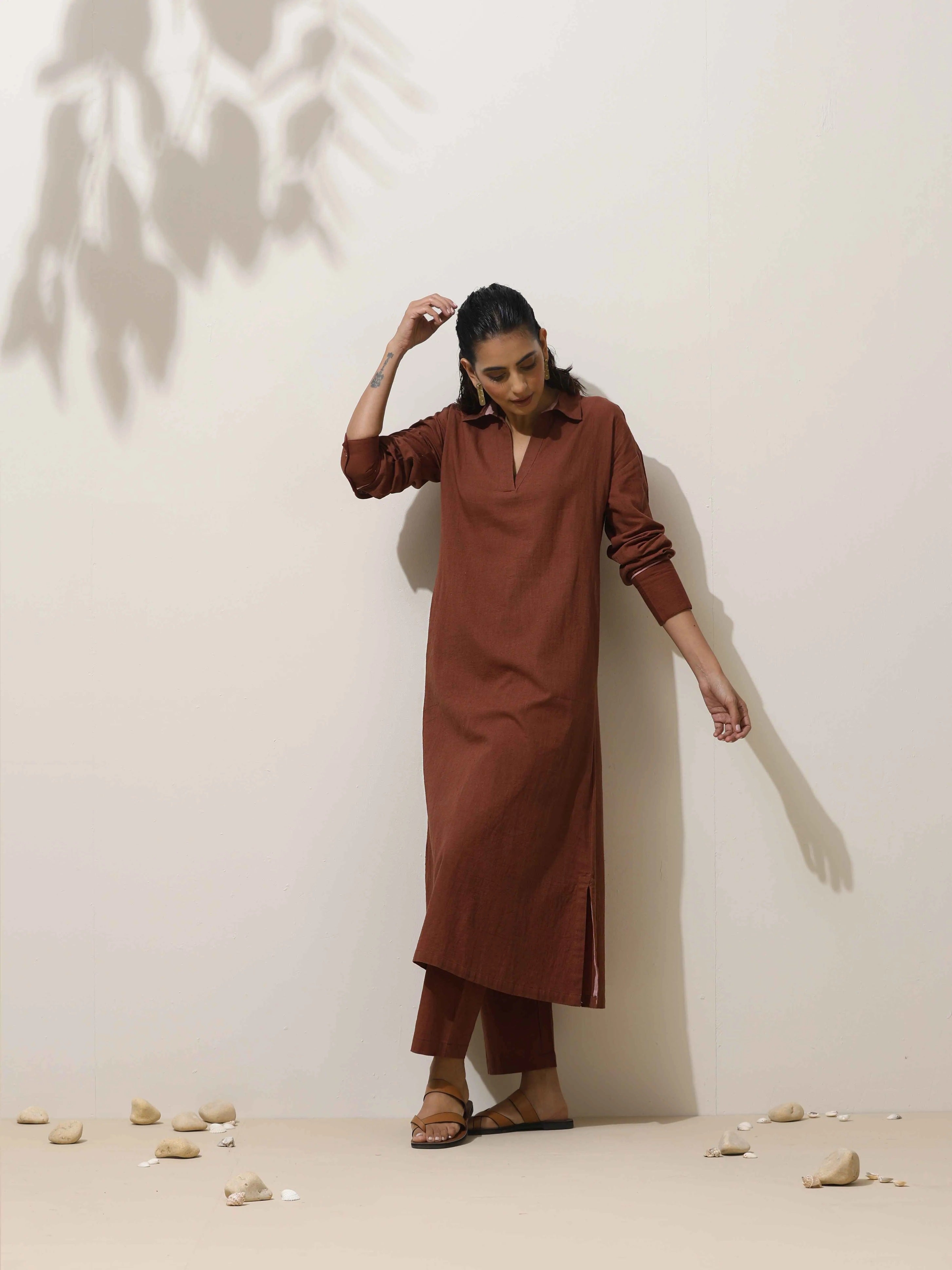 trueBrowns Brown Cotton Linen Kurta Pant Set | Grocsy