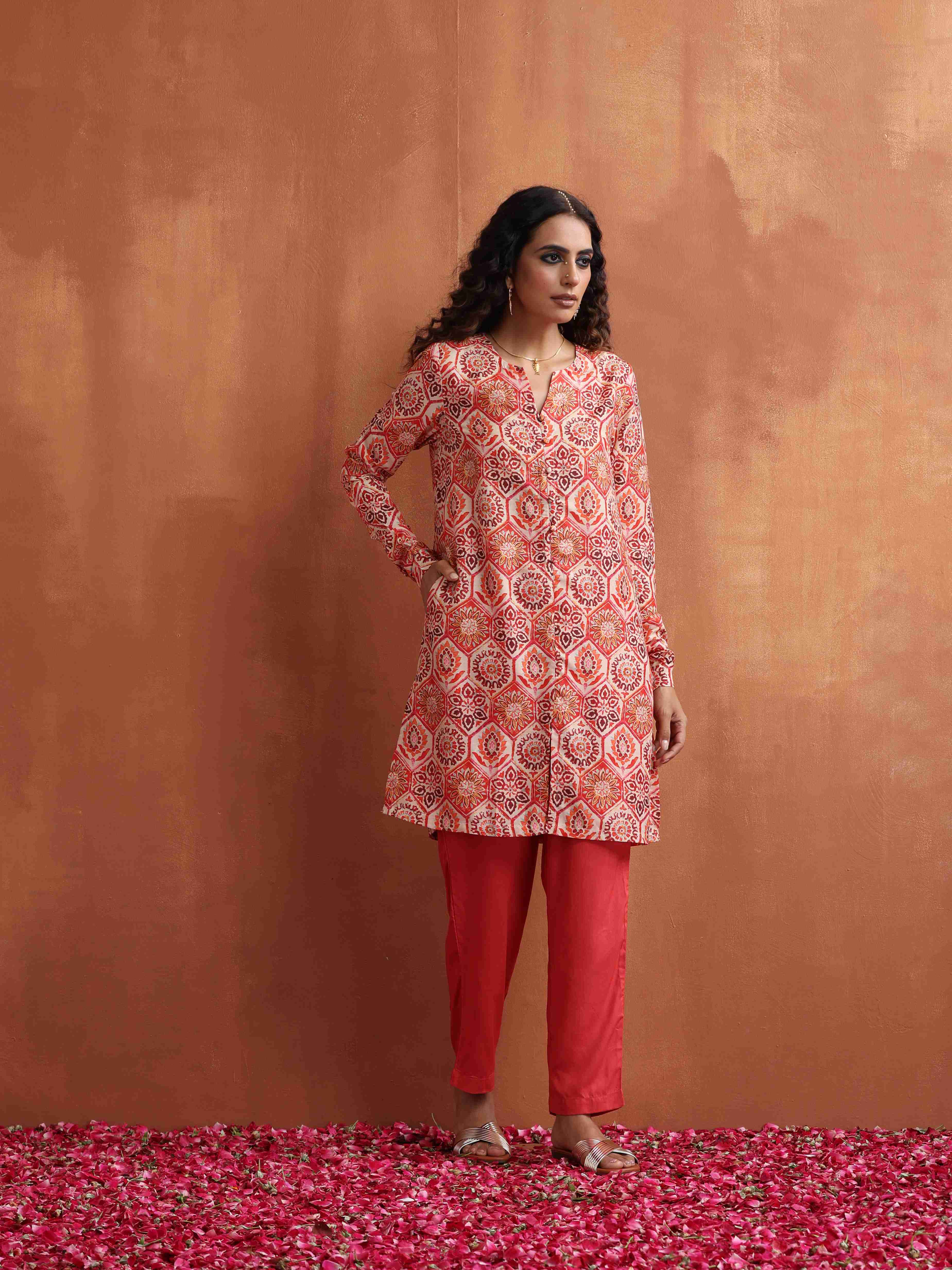 trueBrowns Beige Print Kurta Co-ord Set | Grocsy