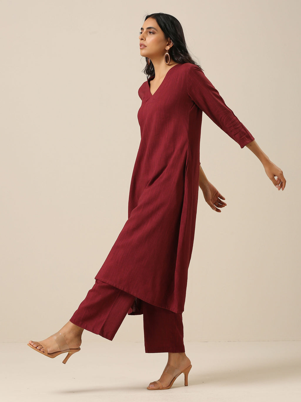 trueBrowns Ruby Wine Slub Texture Back Pleat Kurta Pant Set | Grocsy