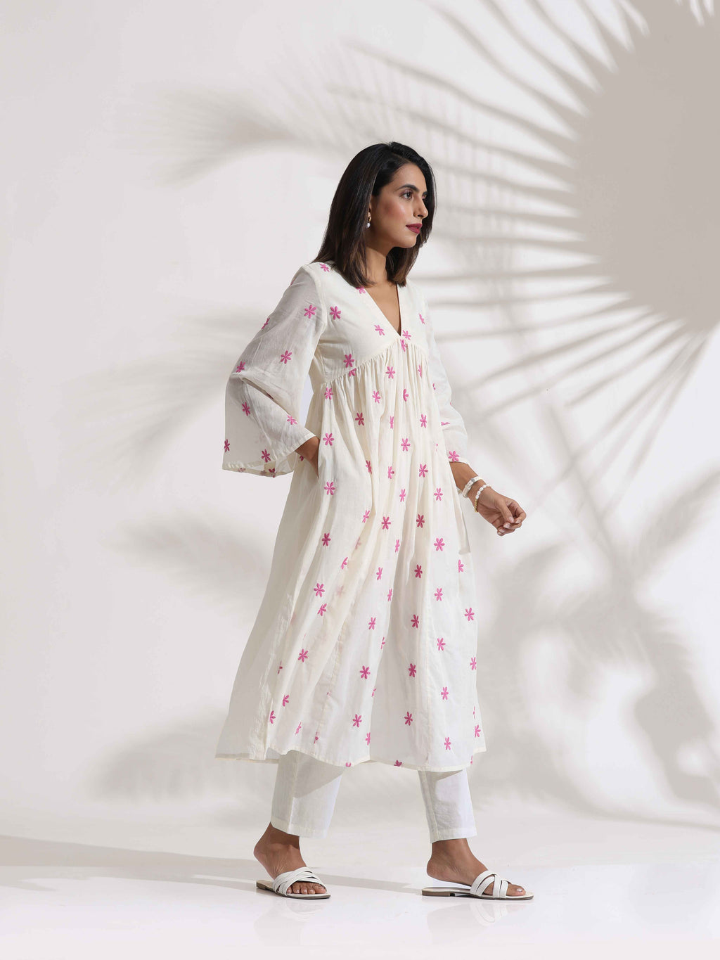 trueBrowns Off-White Cotton Floral Embroidered Flared Kurta Set | Grocsy