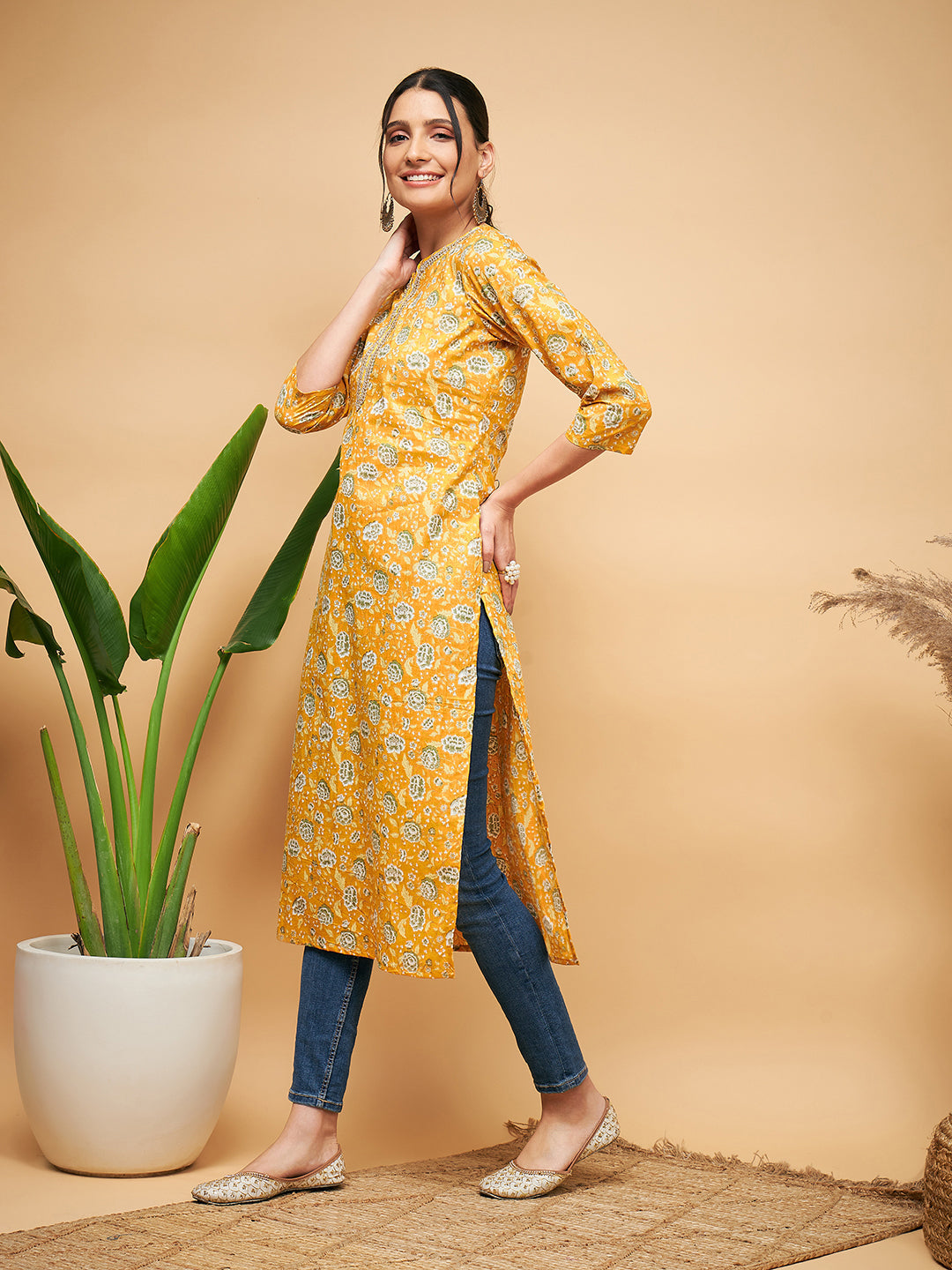InWeave Women's Yellow Foil Print Gota Straight Kurta | Grocsy