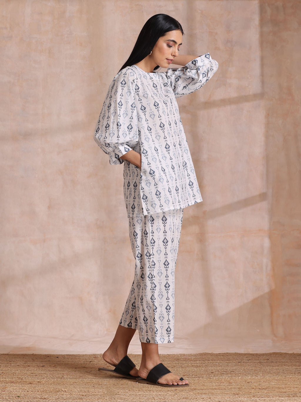 trueBrowns Grey On White Ikat Print Cotton Baggy Sleeve Co-Ord Set | Grocsy