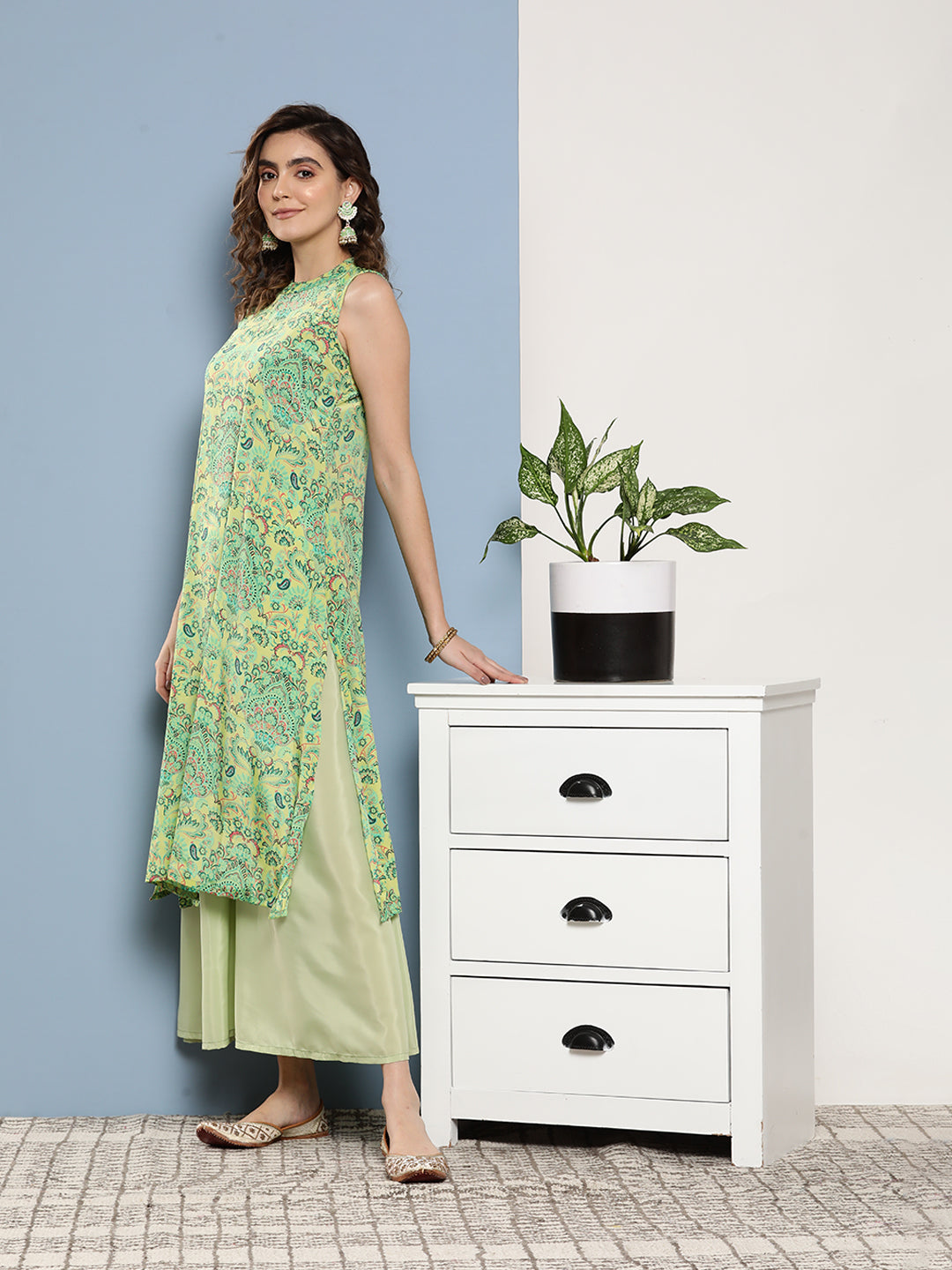 InWeave Women's Green Pastel Print Halter Kurta Set | Grocsy