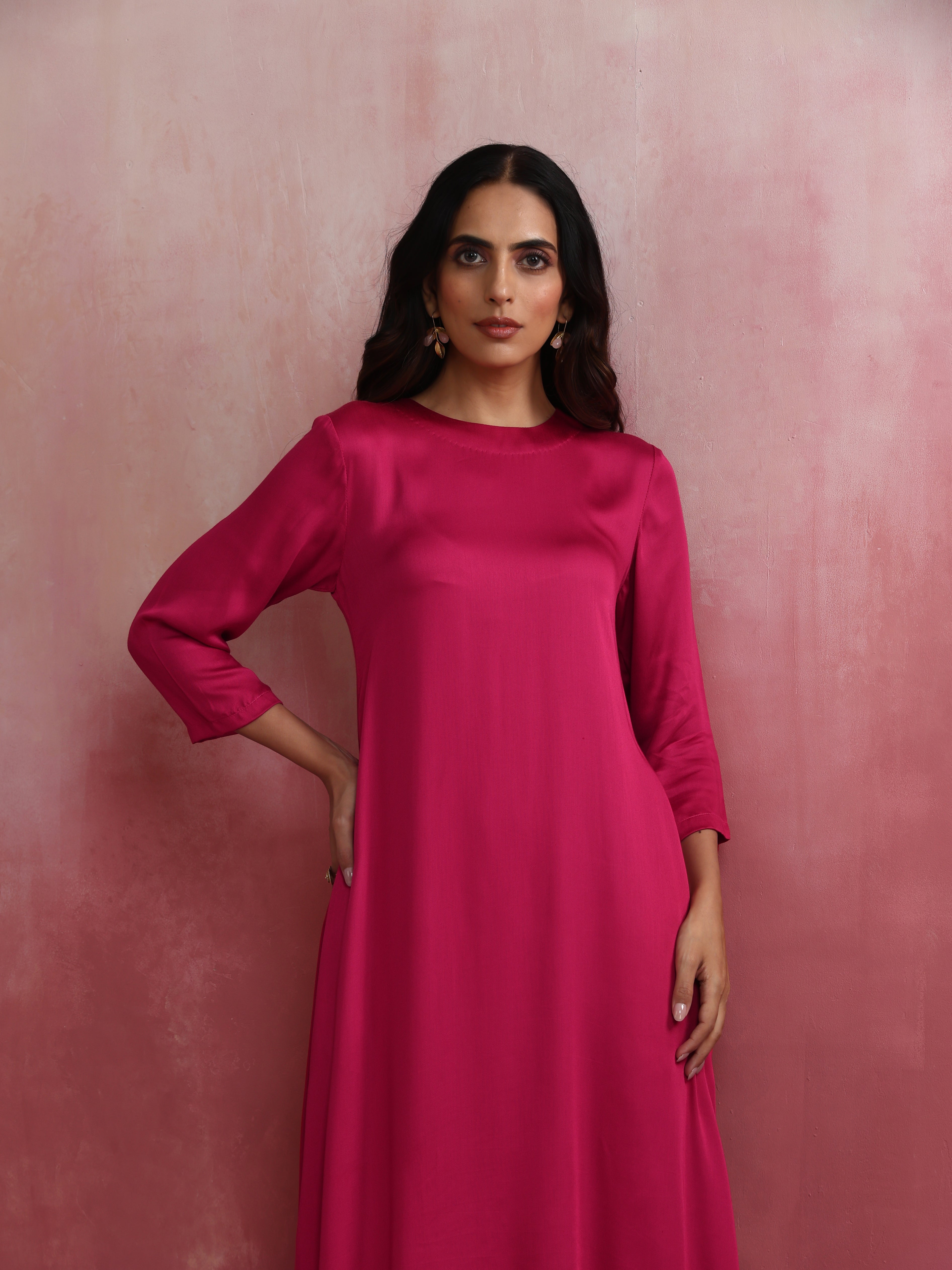 trueBrowns Magenta Highlow Modal Kurta Set | Grocsy