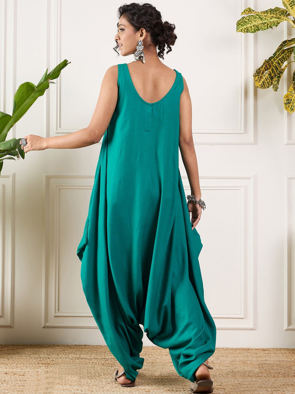 InWeave Teal Round Sleeveless Jumpsuit | Grocsy