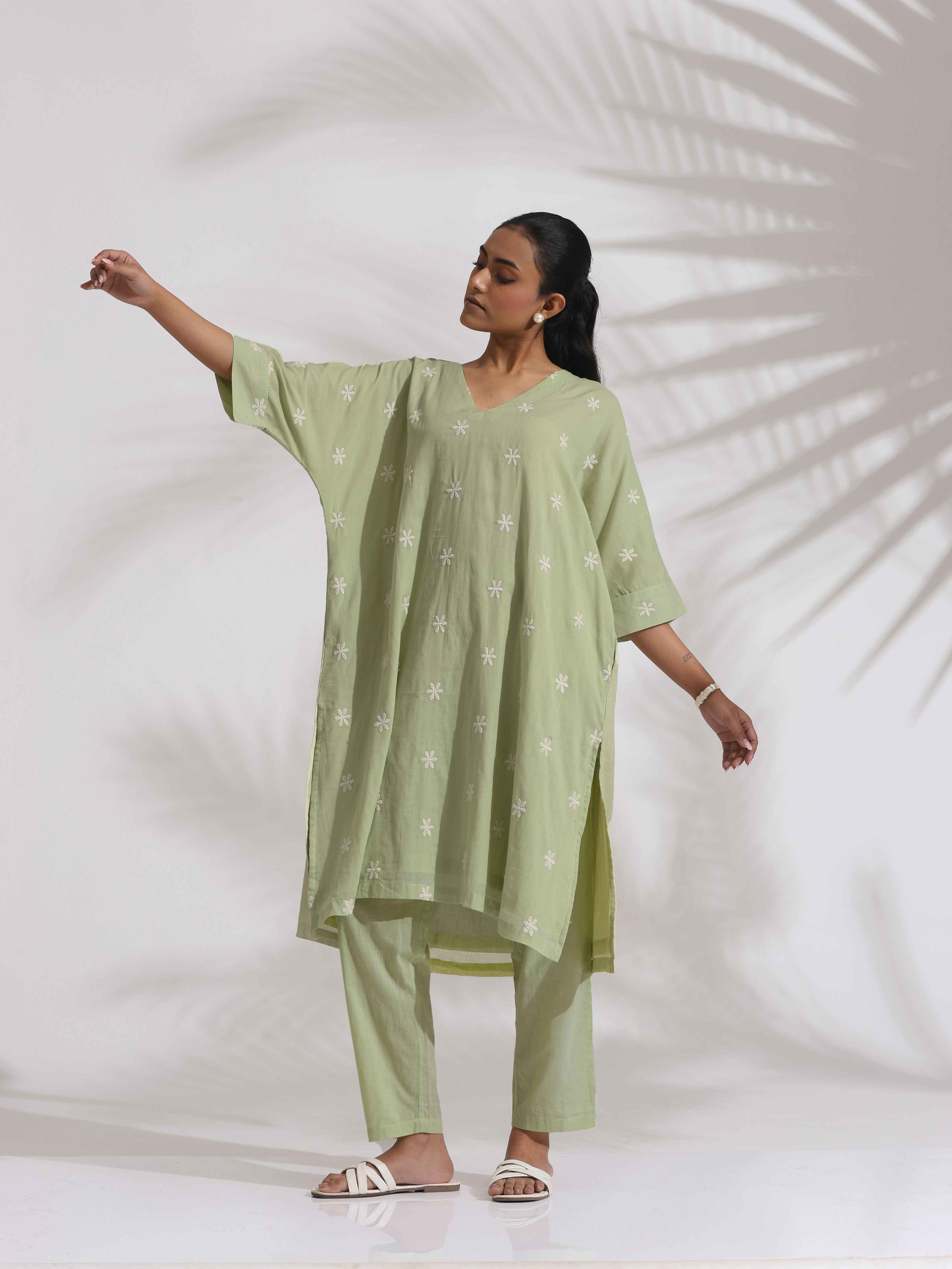 trueBrowns Green Cotton Floral Embroidered Kurta Co-ord Set | Grocsy