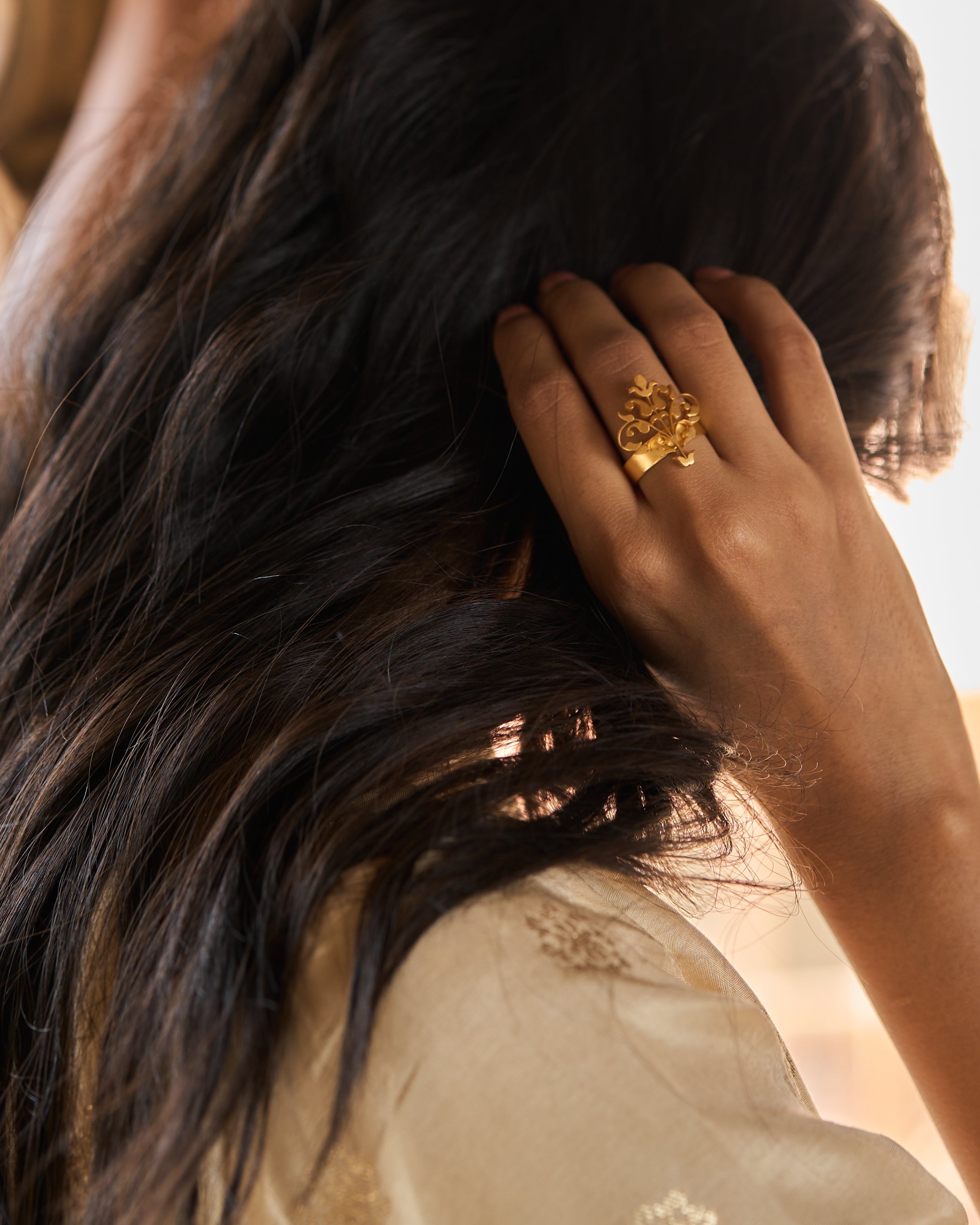 trueBrowns Gold-Polished Small Leaf Ring | Grocsy