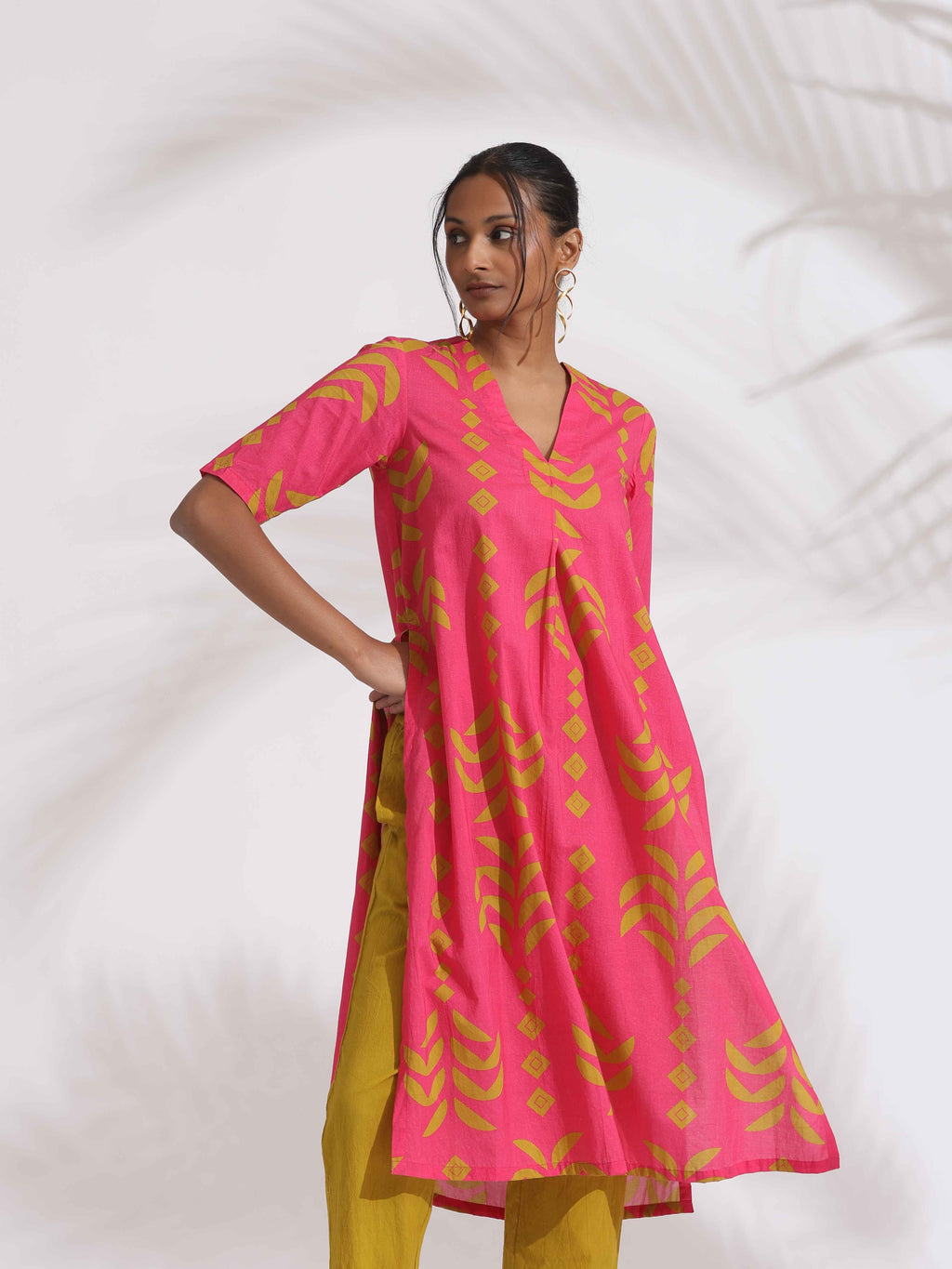 trueBrowns Pink Cotton Print A-line Kurta Set | Grocsy