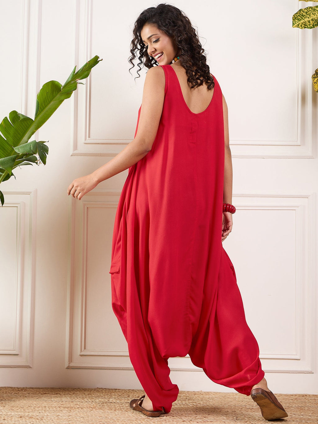 InWeave Red Round Sleeveless Jumpsuit | Grocsy
