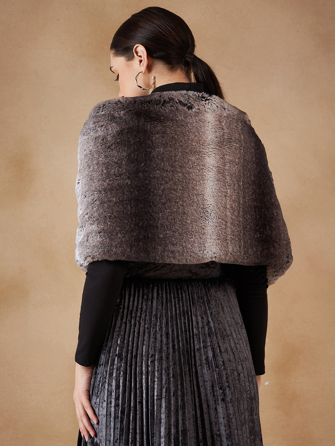 InWeave Women's Dark Grey Duble Shade Long Faux Fur Cape | Grocsy