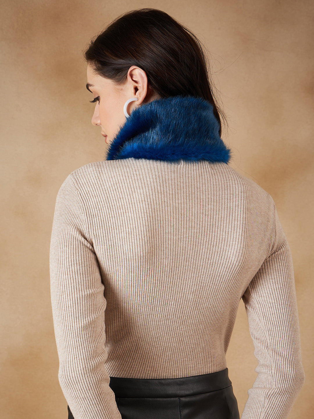InWeave Women's Royal Blue Fur Neckpiece | Grocsy