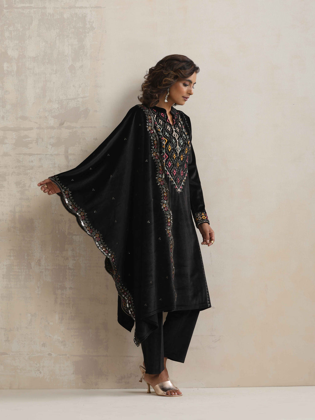trueBrowns Black Velvet Geometric Embroidered Kurta Pant Dupatta Set | Grocsy