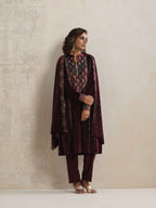 trueBrowns Purple Velvet Geometric Embroidered Kurta Pant Dupatta Set | Grocsy