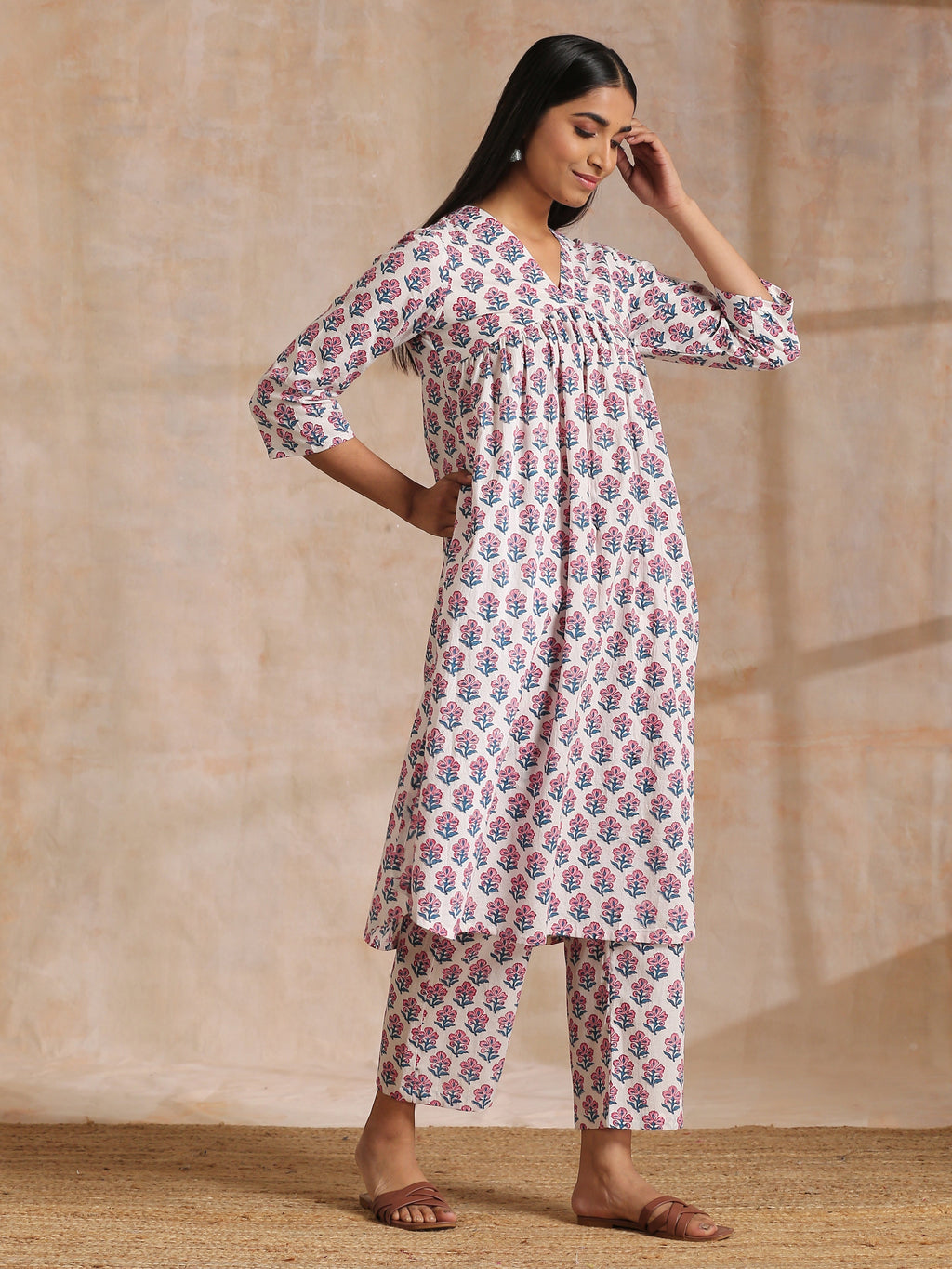 trueBrowns White With Pink Blue Floral Block Print Cotton Flared Slit Kurta Pant Set | Grocsy