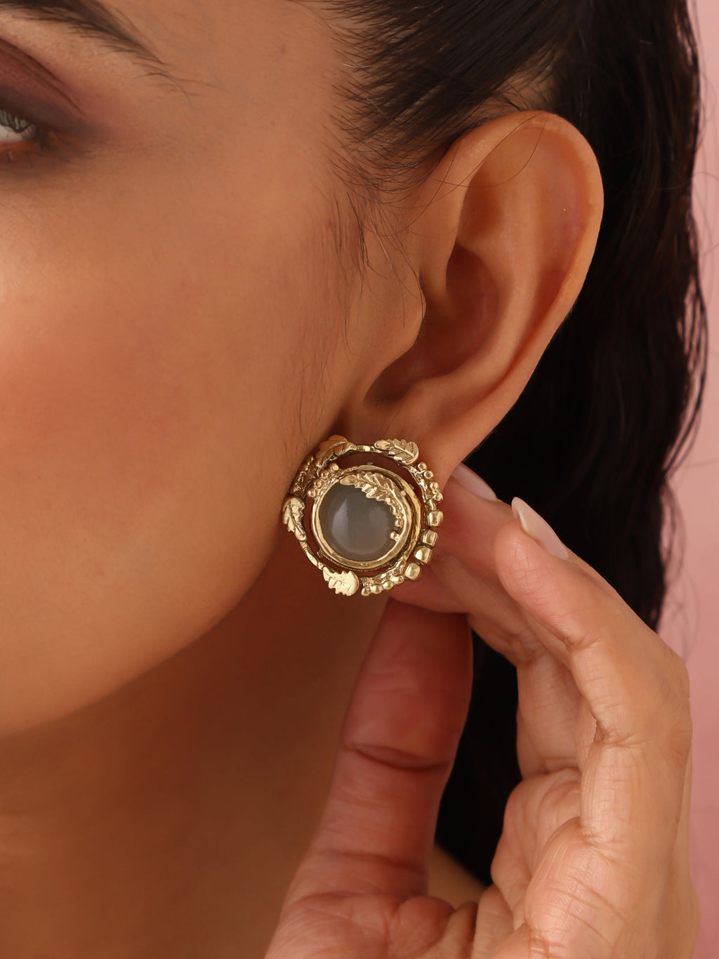 trueBrowns Brass Circular Stud Earrings | Grocsy
