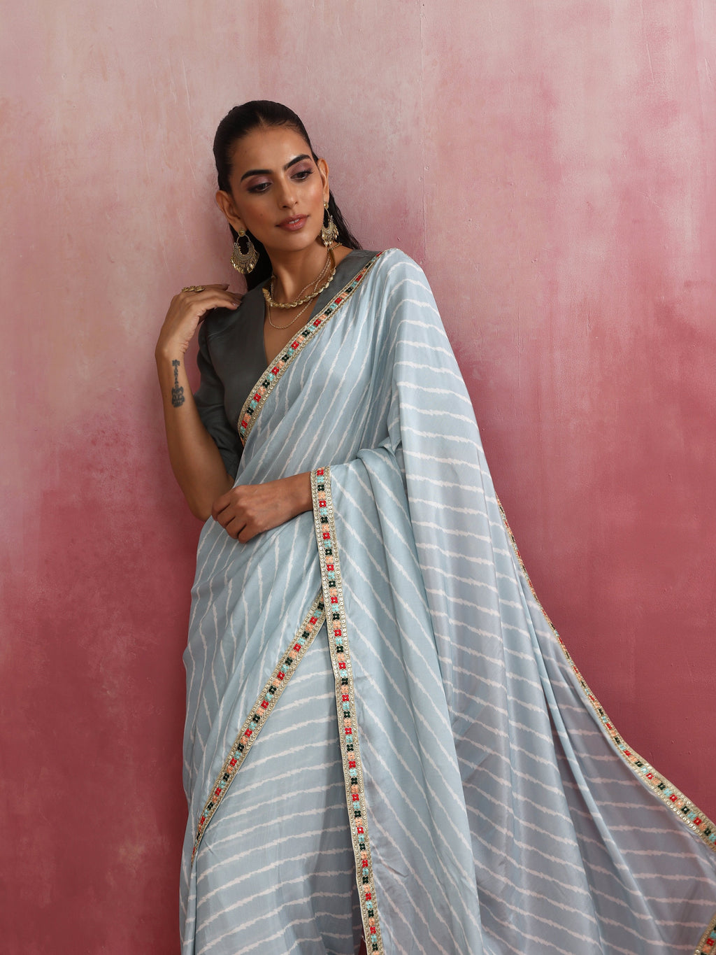 trueBrowns Grey Muslin Silk Saree | Grocsy