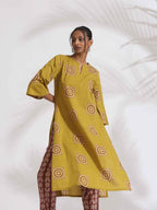 trueBrowns Green Cotton Print HighSlit Kurta Set | Grocsy