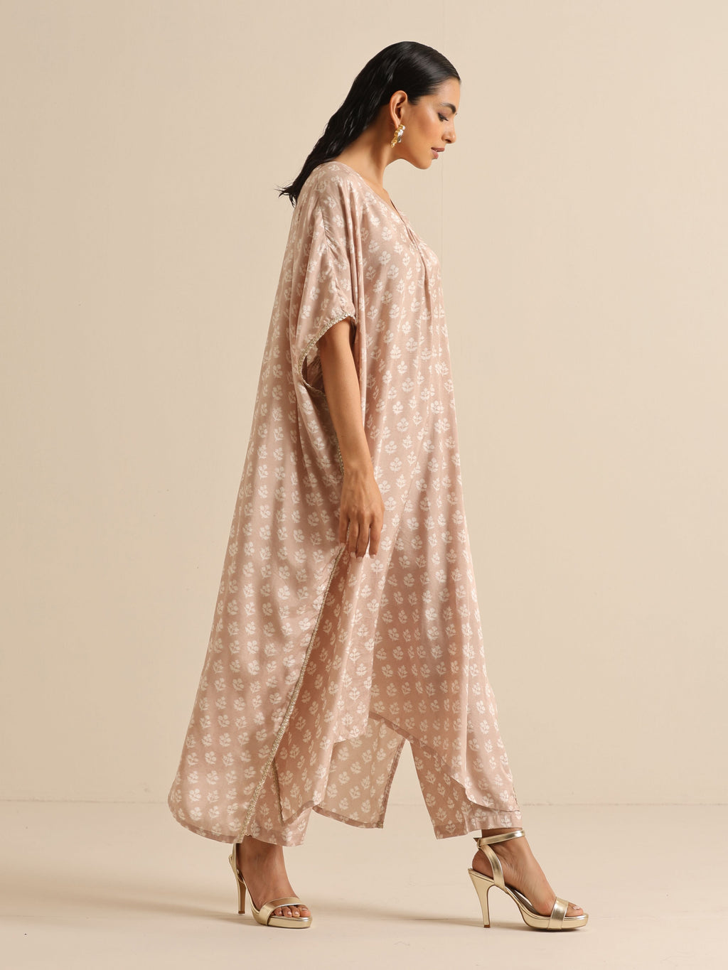 trueBrowns Beige White Floral Silk Print Kaftan Pant Set | Grocsy