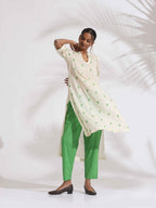 trueBrowns Off-White Cotton Floral Embroidered Straight Kurta Set | Grocsy