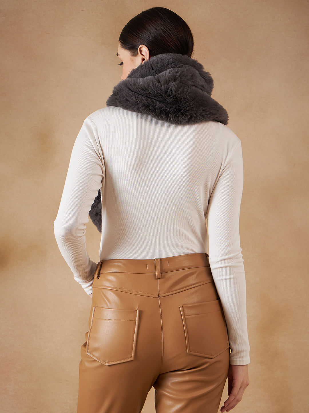 InWeave Slaty Grey Faux Fur Neck Warmer | Grocsy