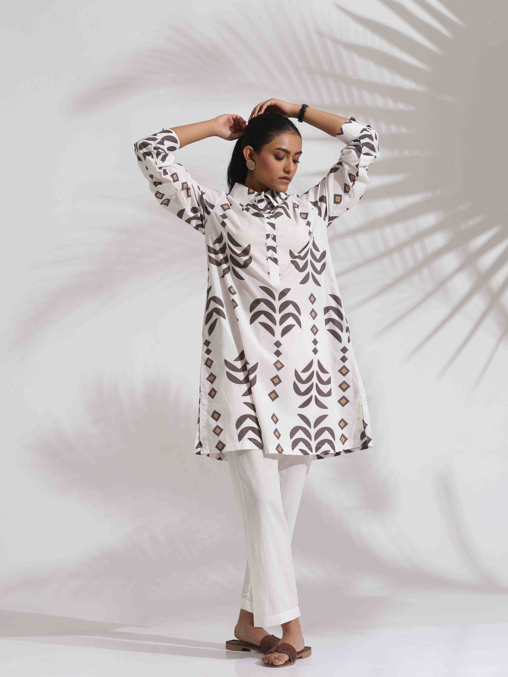 trueBrowns White Cotton Stripe Print Kurta Co-ord Set | Grocsy