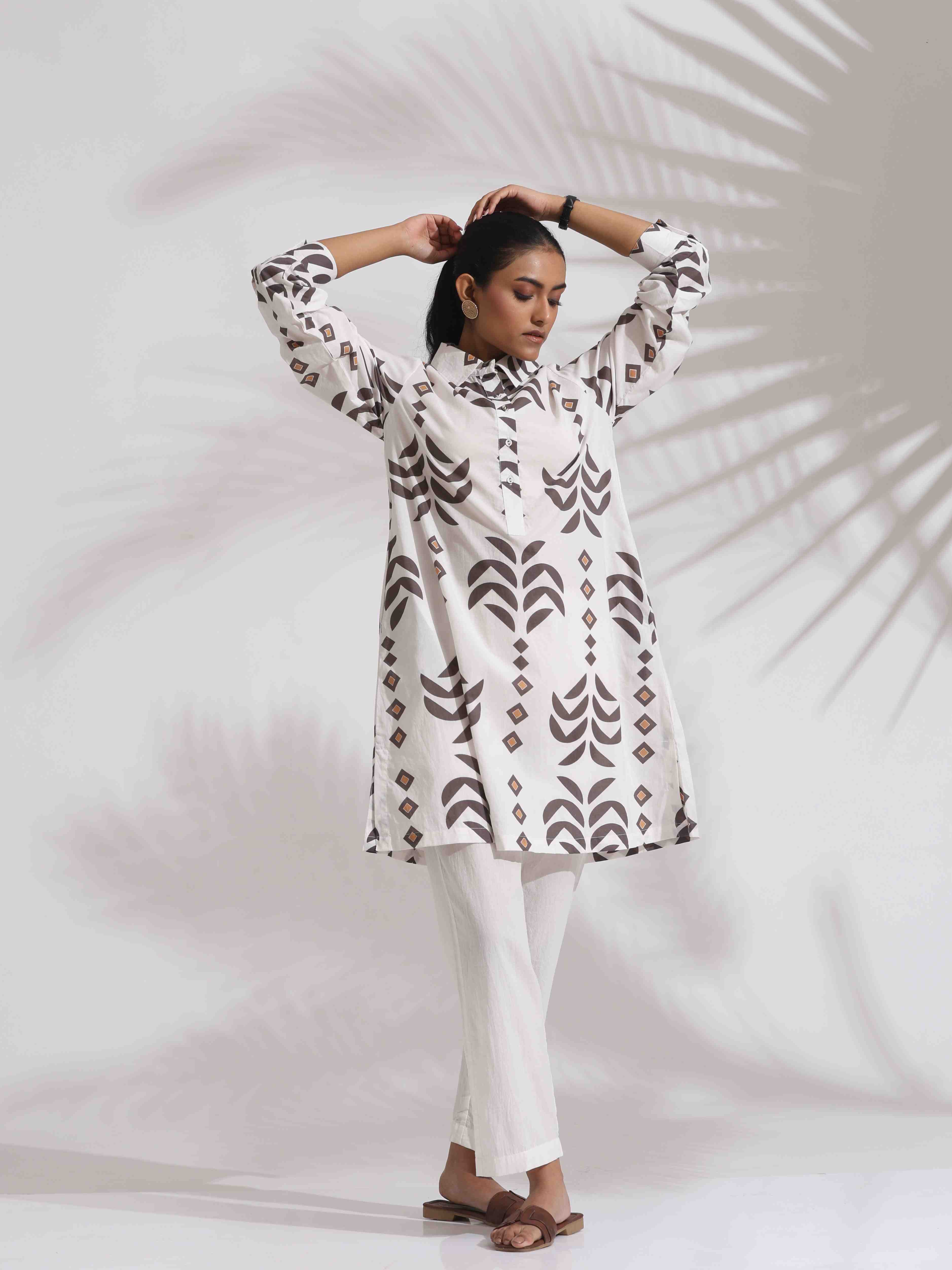 trueBrowns White Cotton Stripe Print Kurta Co-ord Set | Grocsy
