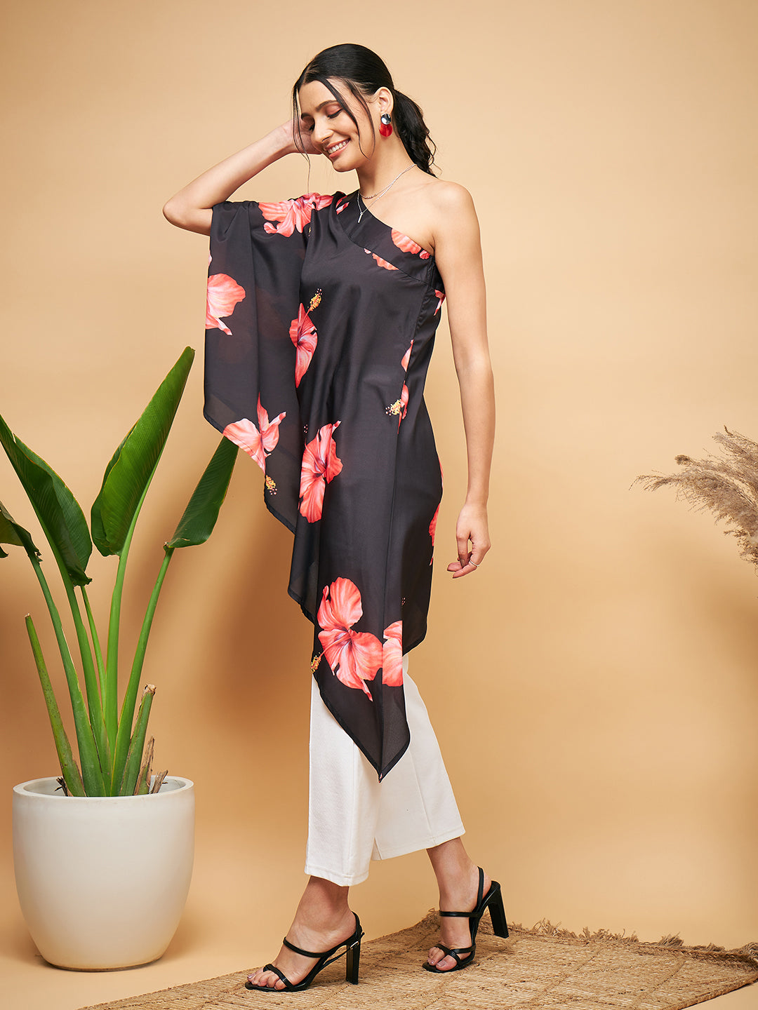 InWeave Women's Black Red Big Flower One Shoulder Kurta | Grocsy