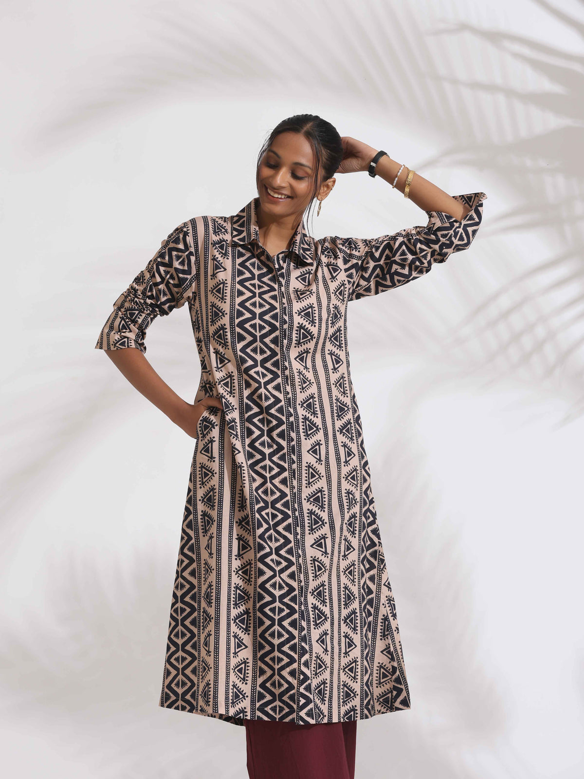 trueBrowns Beige Cotton Geometric Print Shirt Kurta Set | Grocsy
