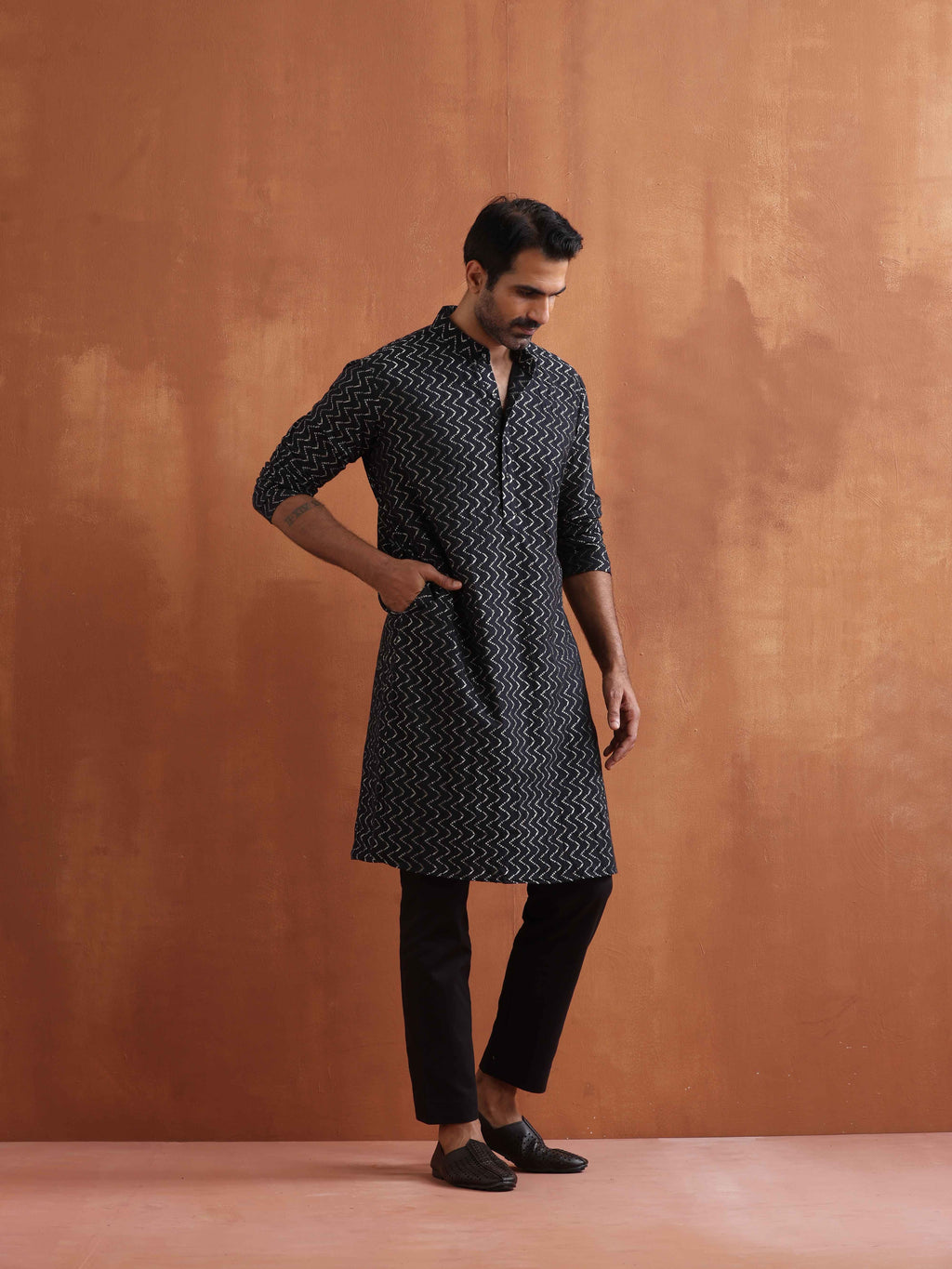 trueBrowns Men's Black Cotton Dobby Kurta | Grocsy