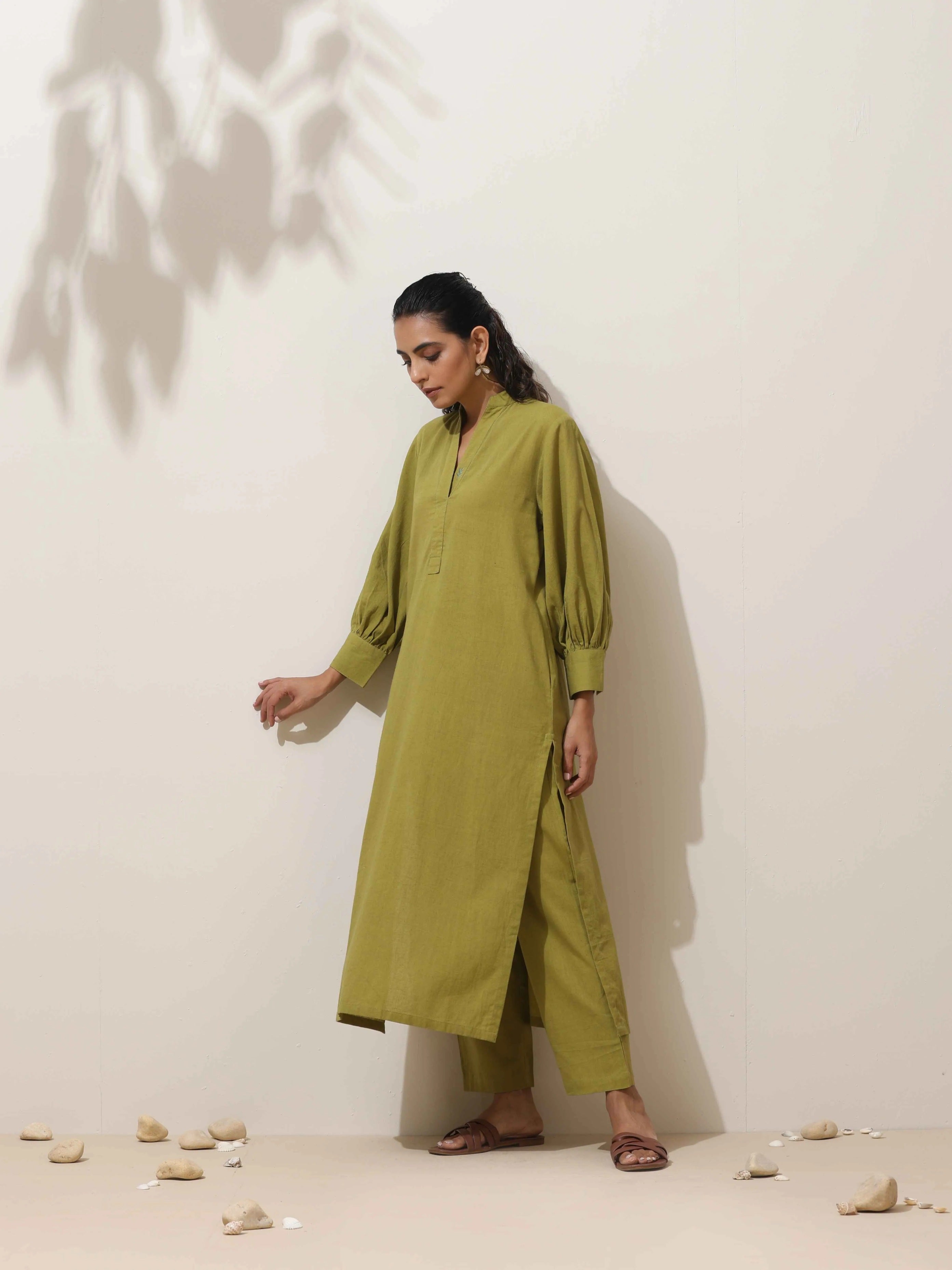 trueBrowns Pear Green Cotton Linen Kurta Pant Set | Grocsy