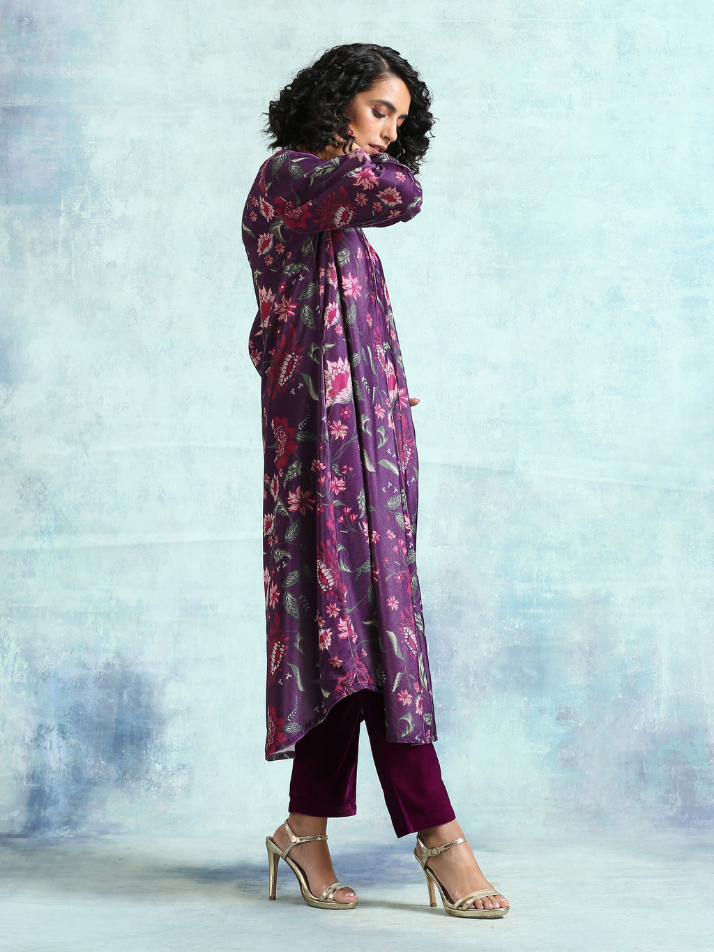 trueBrowns Wine Printed Velvet Neck Pleat Kurta | Grocsy