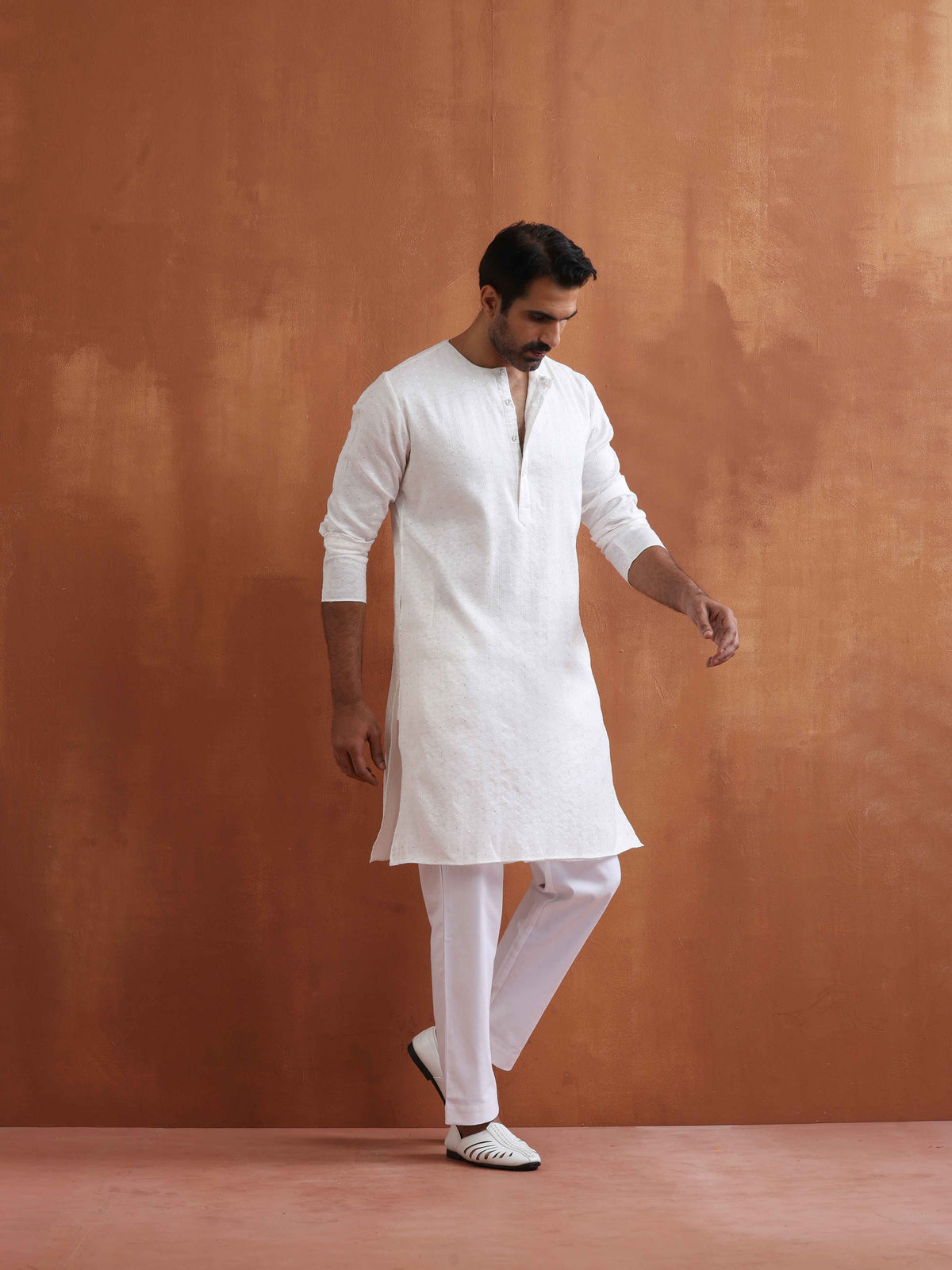 trueBrowns Men's Ivory Sequin Chanderi Kurta | Grocsy