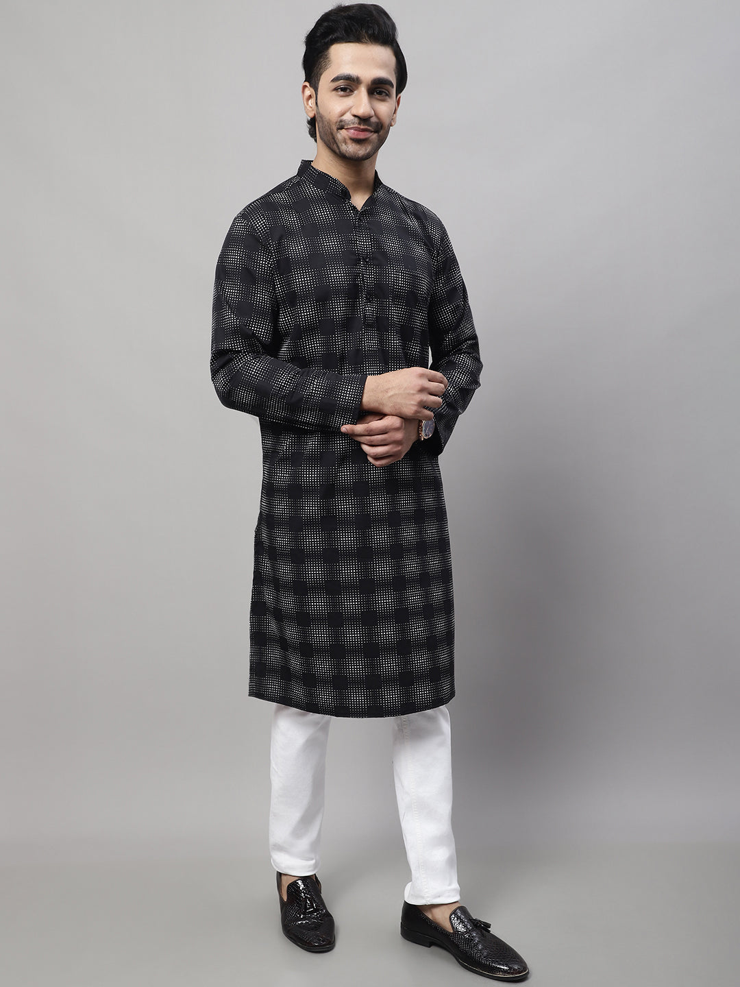 Even Apparels Black Pure Cotton Kurta With Band Collar | Grocsy