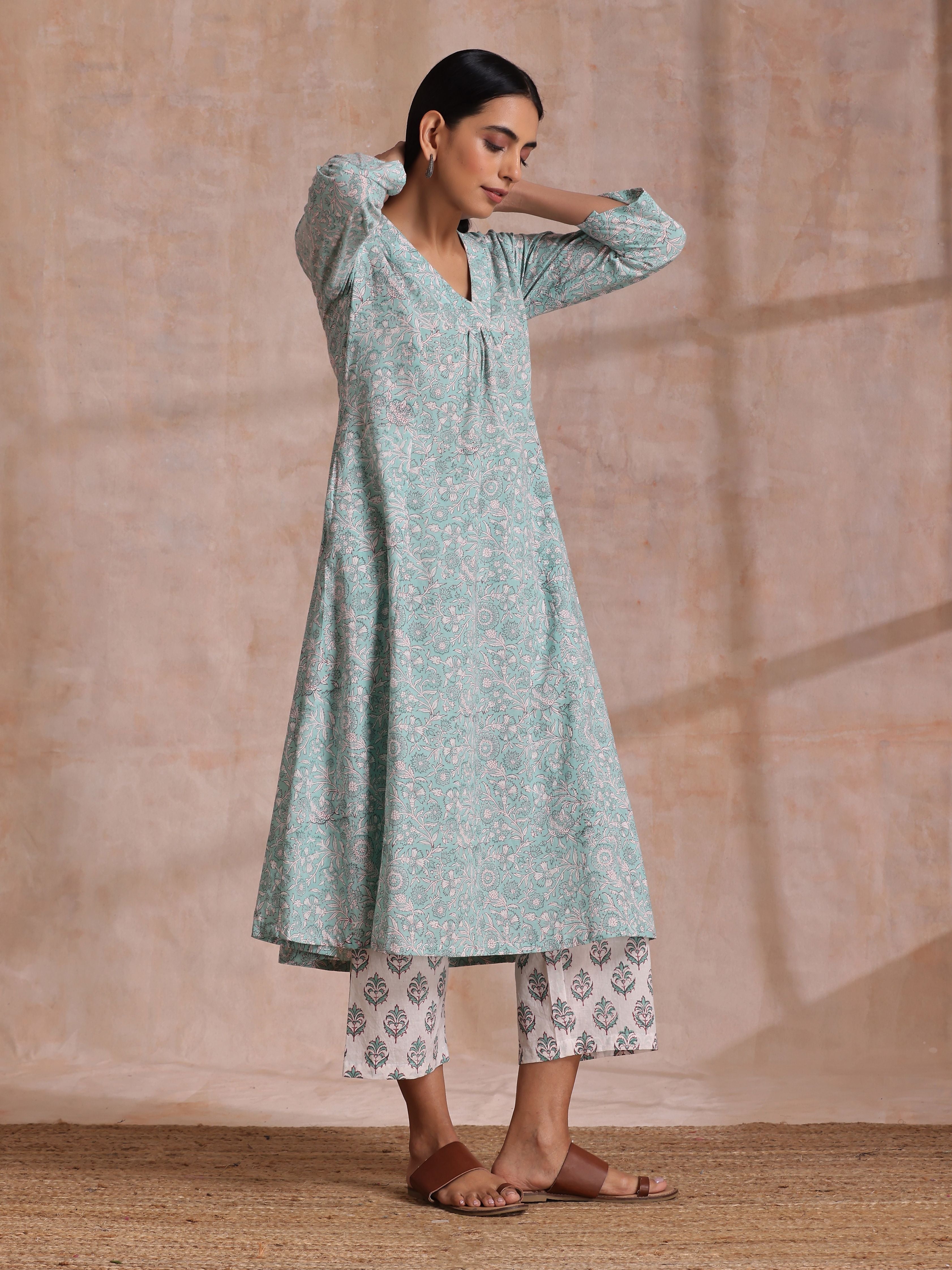 trueBrowns Tiffany Blue Floral Block Print Cotton Front Neck Gathered Kurta Pant Set | Grocsy
