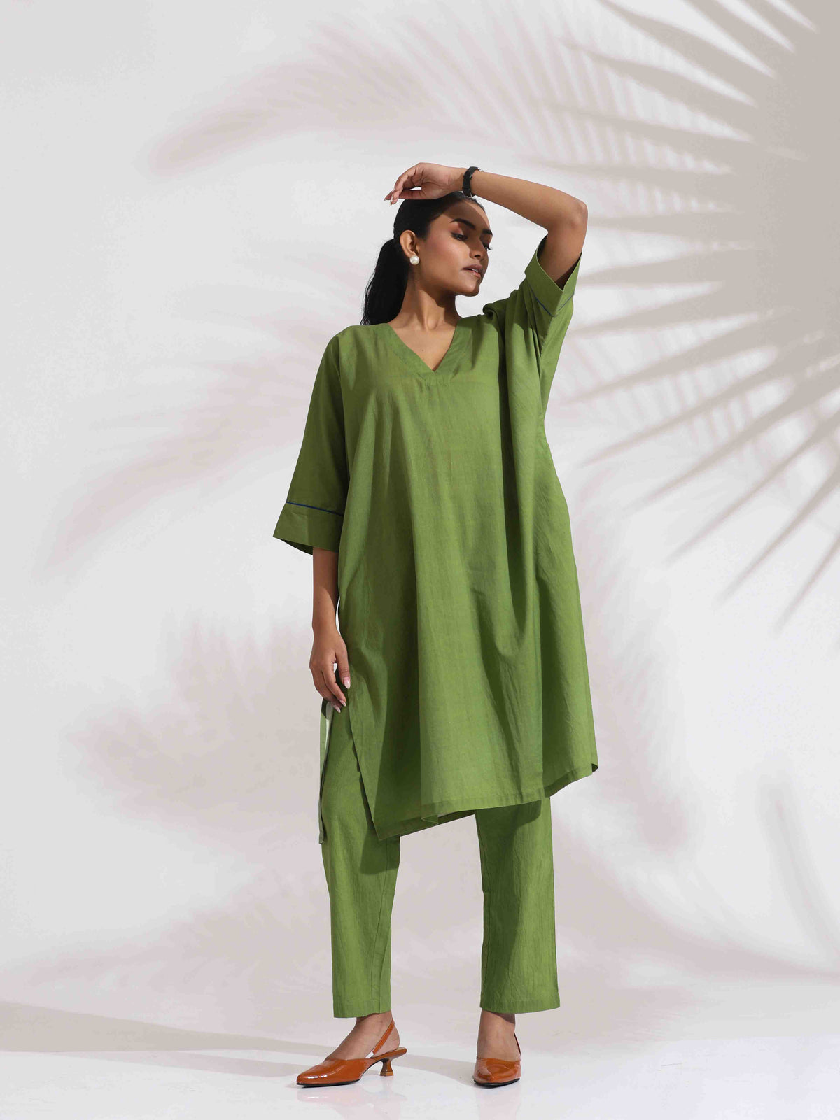 trueBrowns Green Cotton Placement Print Kurta Co-ord Set | Grocsy