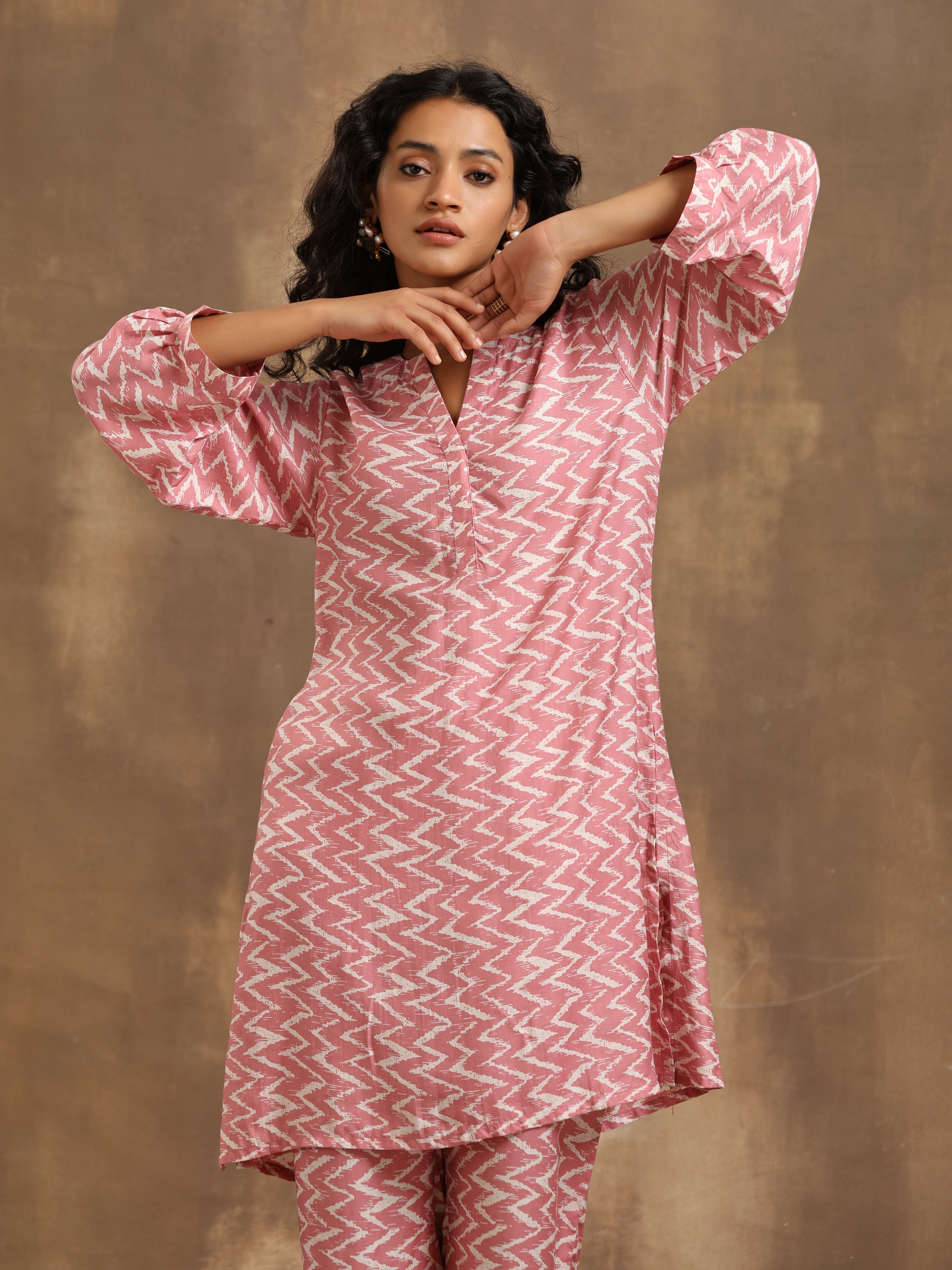 trueBrowns Light Mauve Zig-Zag Printed Silk Co-Ord Set | Grocsy