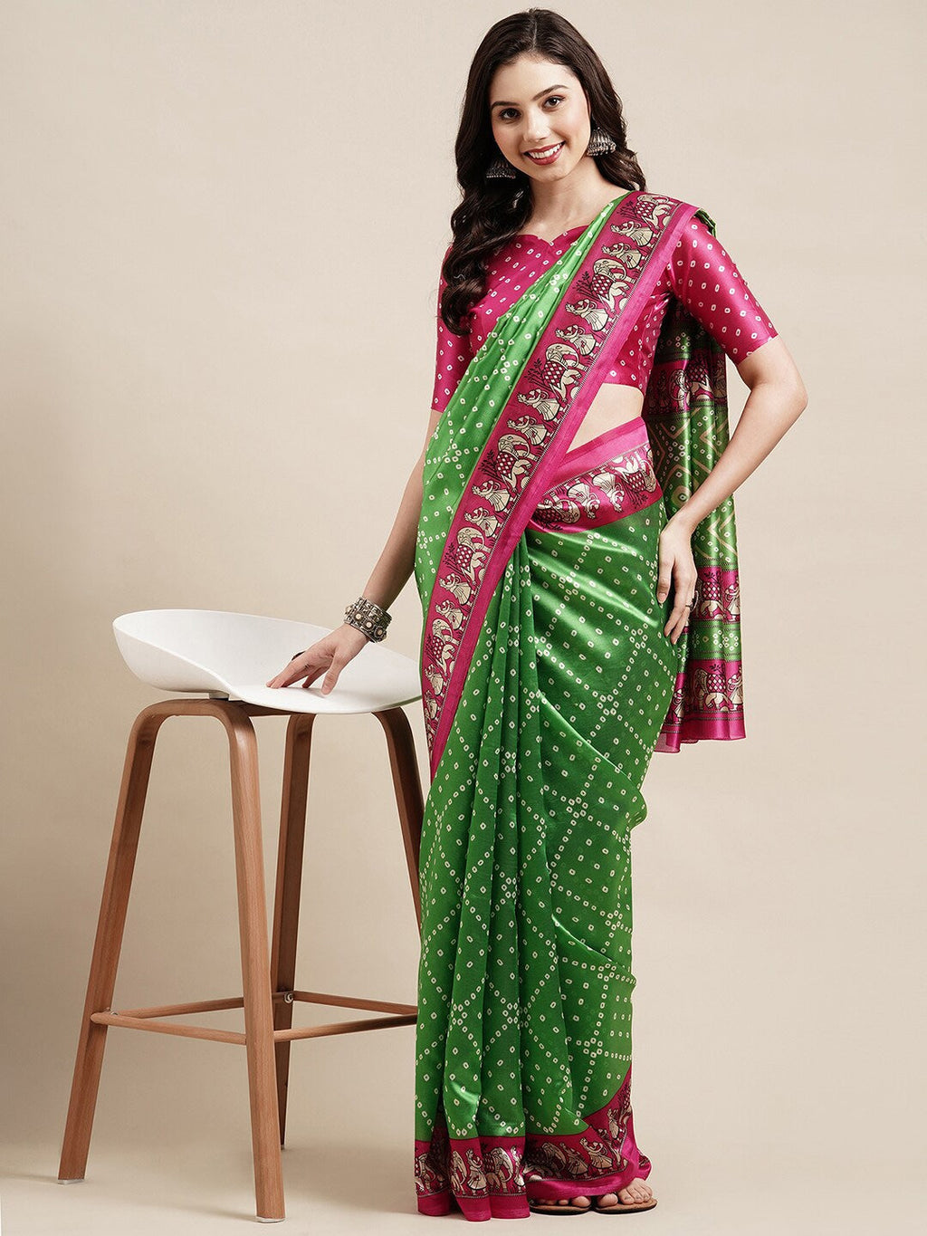 Saree Mall Green & Fuchsia Bandhani Silk Blend Bandhani Sarees | Grocsy